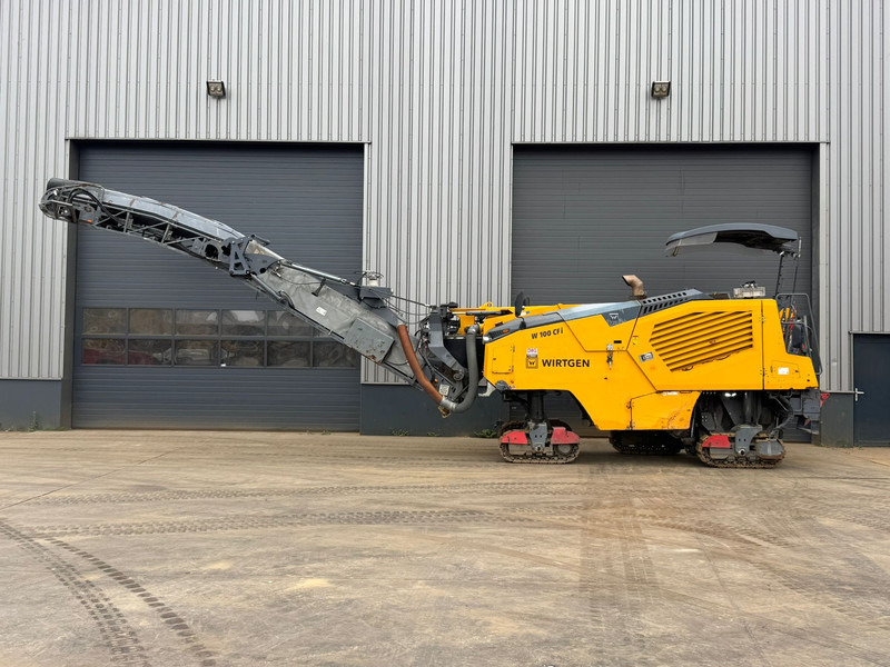 Wirtgen W100CFI - Stroj za asfaltiranje: slika Wirtgen W100CFI - Stroj za asfaltiranje Wirtgen W100CFI - Stroj za asfaltiranje: slika Wirtgen W100CFI - Stroj za asfaltiranje