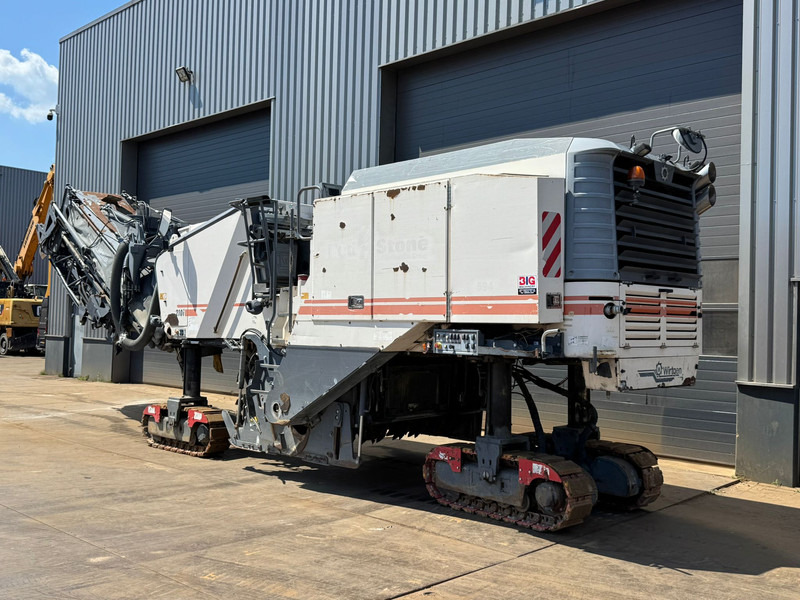 Wirtgen W210i - Stroj za asfaltiranje: slika Wirtgen W210i - Stroj za asfaltiranje Wirtgen W210i - Stroj za asfaltiranje: slika Wirtgen W210i - Stroj za asfaltiranje