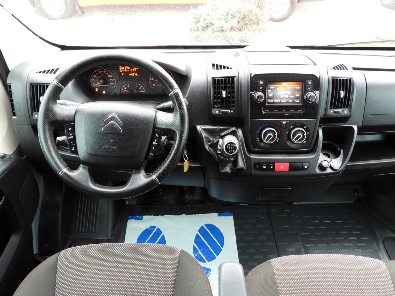 Furgon CITROEN JUMPER  BOX DELIVERY VAN 7 SEATS CRUISE CONTROL LED LIGHTS AIR CONDITIONING  165HP: slika Furgon CITROEN JUMPER  BOX DELIVERY VAN 7 SEATS CRUISE CONTROL LED LIGHTS AIR CONDITIONING  165HP