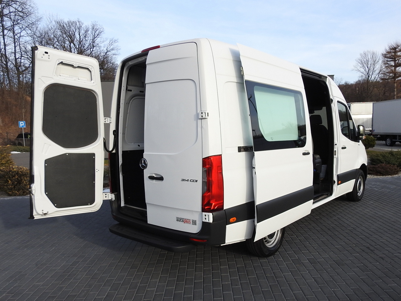 MERCEDES SPRINTER 314 BOX DELIVERY VAN 6 SEATS CRUISE CONTROL AIR CONDITIONING 140HP - Dostavno vozilo: slika MERCEDES SPRINTER 314 BOX DELIVERY VAN 6 SEATS CRUISE CONTROL AIR CONDITIONING 140HP - Dostavno vozilo MERCEDES SPRINTER 314 BOX DELIVERY VAN 6 SEATS CRUISE CONTROL AIR CONDITIONING 140HP - Dostavno vozilo: slika MERCEDES SPRINTER 314 BOX DELIVERY VAN 6 SEATS CRUISE CONTROL AIR CONDITIONING 140HP - Dostavno vozilo