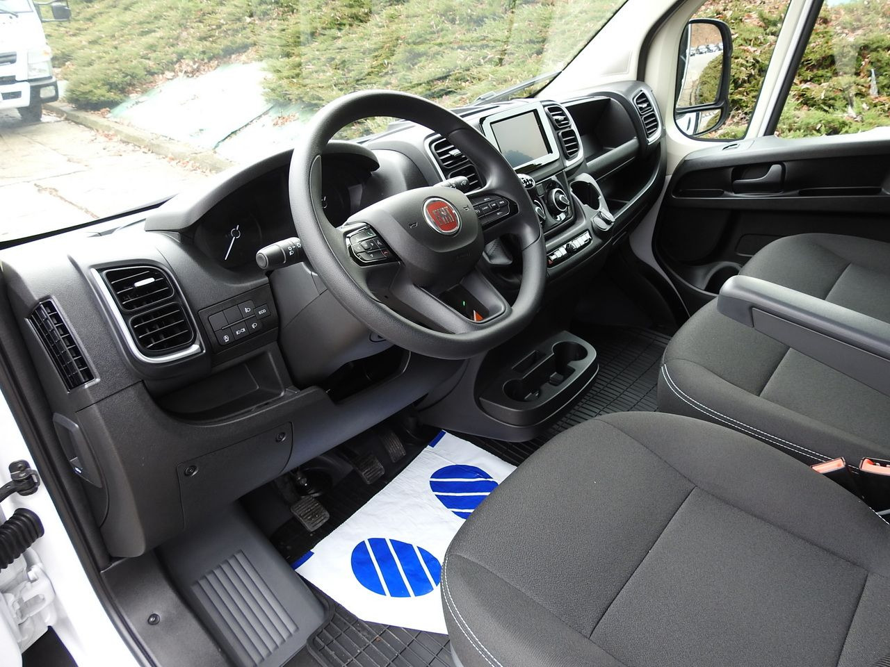 FIAT DUCATO - Dostavno vozilo s ceradom: slika FIAT DUCATO - Dostavno vozilo s ceradom FIAT DUCATO - Dostavno vozilo s ceradom: slika FIAT DUCATO - Dostavno vozilo s ceradom