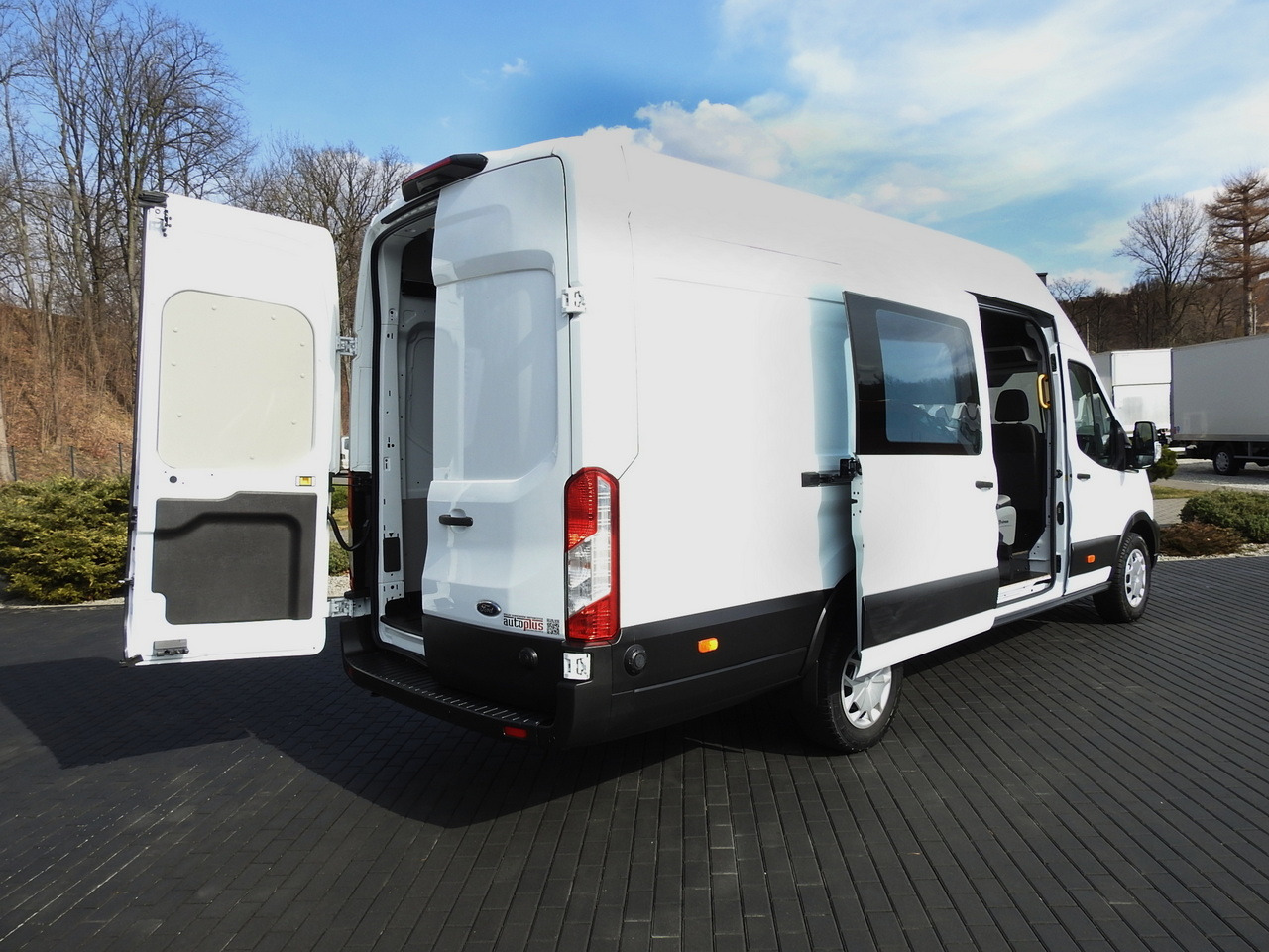 FORD TRANSIT BOX DELIVERY VAN 6 SEATS CRUISE CONTROL LED LIGHTS AIR CONDITIONING 180HP - Furgon: slika FORD TRANSIT BOX DELIVERY VAN 6 SEATS CRUISE CONTROL LED LIGHTS AIR CONDITIONING 180HP - Furgon FORD TRANSIT BOX DELIVERY VAN 6 SEATS CRUISE CONTROL LED LIGHTS AIR CONDITIONING 180HP - Furgon: slika FORD TRANSIT BOX DELIVERY VAN 6 SEATS CRUISE CONTROL LED LIGHTS AIR CONDITIONING 180HP - Furgon