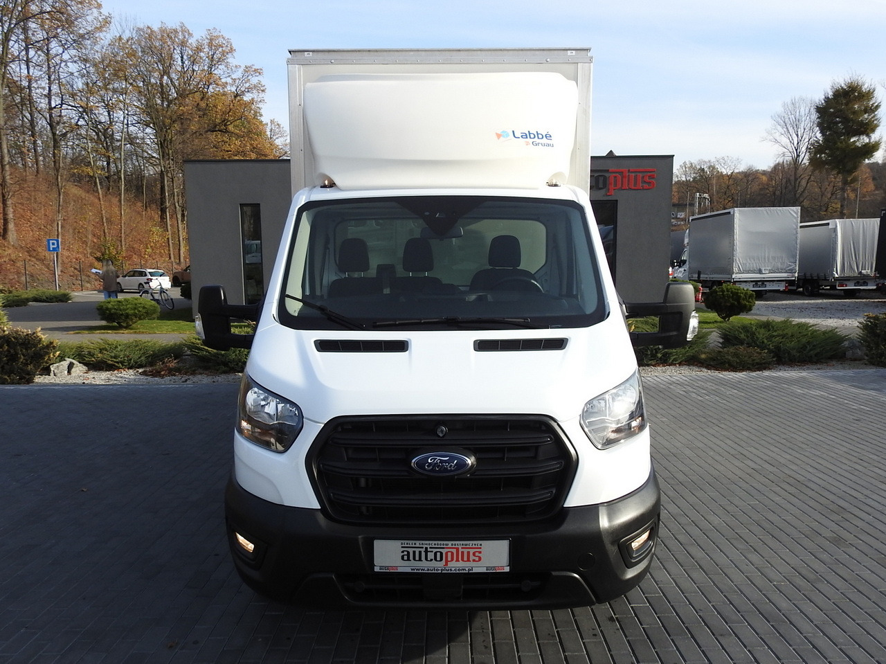 FORD TRANSIT BOX LIFT 8 PALLETS CRUISE CONTROL AIR CONDITIONING 130HP - Dostavno vozilo sa zatvorenim sandukom: slika FORD TRANSIT BOX LIFT 8 PALLETS CRUISE CONTROL AIR CONDITIONING 130HP - Dostavno vozilo sa zatvorenim sandukom FORD TRANSIT BOX LIFT 8 PALLETS CRUISE CONTROL AIR CONDITIONING 130HP - Dostavno vozilo sa zatvorenim sandukom: slika FORD TRANSIT BOX LIFT 8 PALLETS CRUISE CONTROL AIR CONDITIONING 130HP - Dostavno vozilo sa zatvorenim sandukom