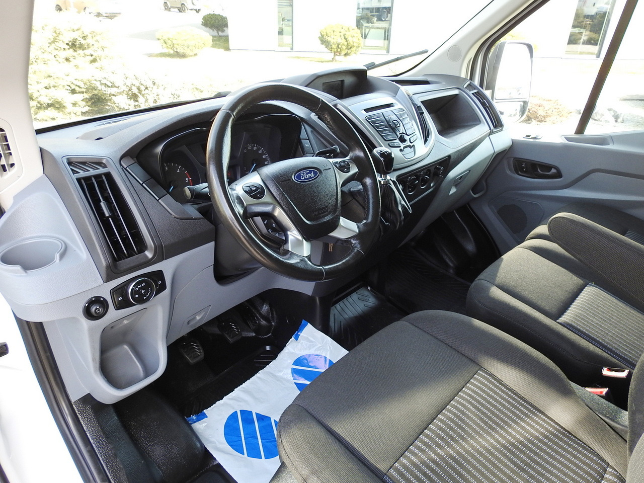 FORD TRANSIT BOX LIFT 8 PALLETS CRUISE CONTROL LED LIGHTS TWIN WHEELS AIR CONDITIONING 170HP - Dostavno vozilo sa zatvorenim sandukom: slika FORD TRANSIT BOX LIFT 8 PALLETS CRUISE CONTROL LED LIGHTS TWIN WHEELS AIR CONDITIONING 170HP - Dostavno vozilo sa zatvorenim sandukom FORD TRANSIT BOX LIFT 8 PALLETS CRUISE CONTROL LED LIGHTS TWIN WHEELS AIR CONDITIONING 170HP - Dostavno vozilo sa zatvorenim sandukom: slika FORD TRANSIT BOX LIFT 8 PALLETS CRUISE CONTROL LED LIGHTS TWIN WHEELS AIR CONDITIONING 170HP - Dostavno vozilo sa zatvorenim sandukom