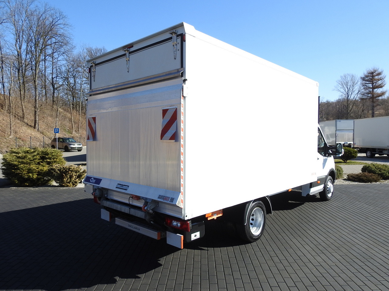 FORD TRANSIT BOX LIFT 8 PALLETS TWIN WHEELS AIR CONDITIONING 130HP - Dostavno vozilo sa zatvorenim sandukom: slika FORD TRANSIT BOX LIFT 8 PALLETS TWIN WHEELS AIR CONDITIONING 130HP - Dostavno vozilo sa zatvorenim sandukom FORD TRANSIT BOX LIFT 8 PALLETS TWIN WHEELS AIR CONDITIONING 130HP - Dostavno vozilo sa zatvorenim sandukom: slika FORD TRANSIT BOX LIFT 8 PALLETS TWIN WHEELS AIR CONDITIONING 130HP - Dostavno vozilo sa zatvorenim sandukom