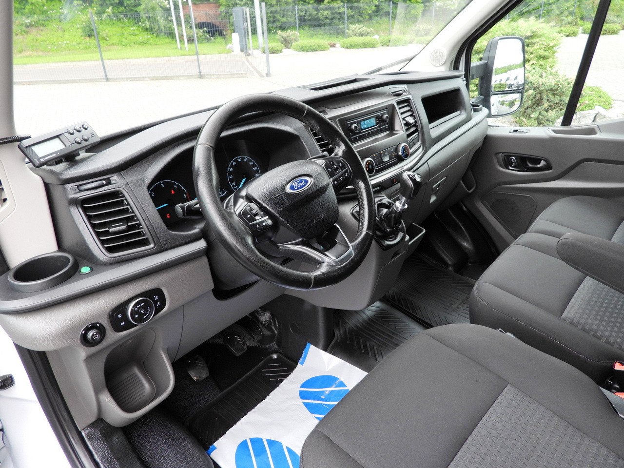 FORD TRANSIT BOX / REFRIGERATOR BOX 5*C / CRUISE CONTROL LED LIGHTS TWIN WHEELS AIR CONDITIONING 130HP - Dostavno vozilo hladnjača: slika FORD TRANSIT BOX / REFRIGERATOR BOX 5*C / CRUISE CONTROL LED LIGHTS TWIN WHEELS AIR CONDITIONING 130HP - Dostavno vozilo hladnjača FORD TRANSIT BOX / REFRIGERATOR BOX 5*C / CRUISE CONTROL LED LIGHTS TWIN WHEELS AIR CONDITIONING 130HP - Dostavno vozilo hladnjača: slika FORD TRANSIT BOX / REFRIGERATOR BOX 5*C / CRUISE CONTROL LED LIGHTS TWIN WHEELS AIR CONDITIONING 130HP - Dostavno vozilo hladnjača