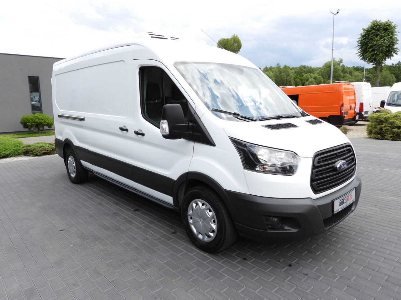 FORD TRANSIT REFRIGERATOR VAN 5*C AIR CONDITIONING 105HP - Dostavno vozilo hladnjača: slika FORD TRANSIT REFRIGERATOR VAN 5*C AIR CONDITIONING 105HP - Dostavno vozilo hladnjača FORD TRANSIT REFRIGERATOR VAN 5*C AIR CONDITIONING 105HP - Dostavno vozilo hladnjača: slika FORD TRANSIT REFRIGERATOR VAN 5*C AIR CONDITIONING 105HP - Dostavno vozilo hladnjača