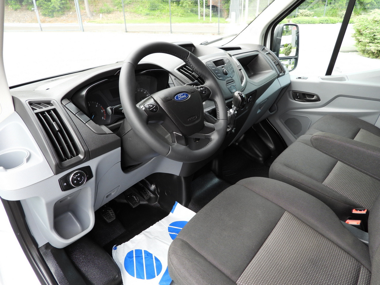 FORD TRANSIT REFRIGERATOR VAN 5*C AIR CONDITIONING 105HP - Dostavno vozilo hladnjača: slika FORD TRANSIT REFRIGERATOR VAN 5*C AIR CONDITIONING 105HP - Dostavno vozilo hladnjača FORD TRANSIT REFRIGERATOR VAN 5*C AIR CONDITIONING 105HP - Dostavno vozilo hladnjača: slika FORD TRANSIT REFRIGERATOR VAN 5*C AIR CONDITIONING 105HP - Dostavno vozilo hladnjača
