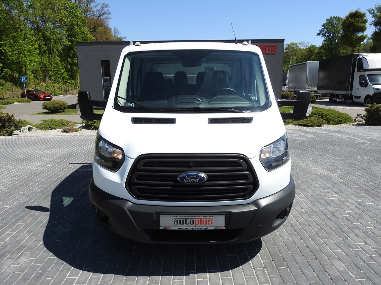 FORD TRANSIT STAKE BODY DOUBLE CABIN DOKA 7 SEATS AIR CONDITIONING 130HP - Dostavno vozilo s ravnom platformom: slika FORD TRANSIT STAKE BODY DOUBLE CABIN DOKA 7 SEATS AIR CONDITIONING 130HP - Dostavno vozilo s ravnom platformom FORD TRANSIT STAKE BODY DOUBLE CABIN DOKA 7 SEATS AIR CONDITIONING 130HP - Dostavno vozilo s ravnom platformom: slika FORD TRANSIT STAKE BODY DOUBLE CABIN DOKA 7 SEATS AIR CONDITIONING 130HP - Dostavno vozilo s ravnom platformom