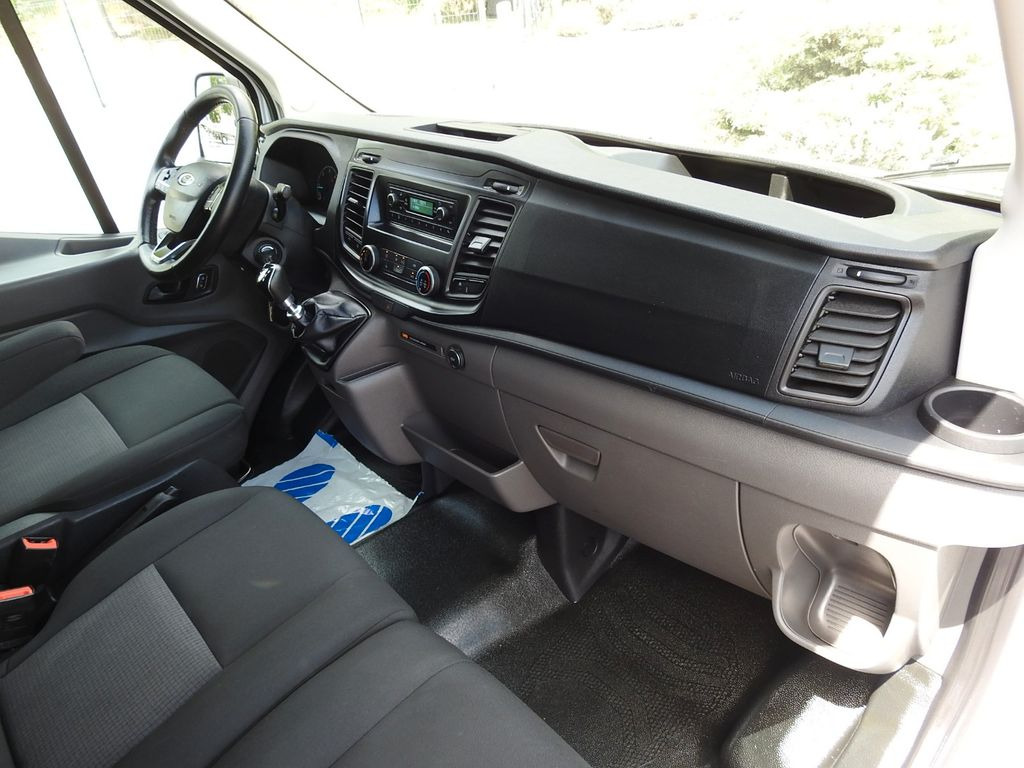 Dostavno vozilo hladnjača Ford TRANSIT KÜHLKOFFER 0*C STROMVERSORGUNG 230V  A/C: slika Dostavno vozilo hladnjača Ford TRANSIT KÜHLKOFFER 0*C STROMVERSORGUNG 230V  A/C