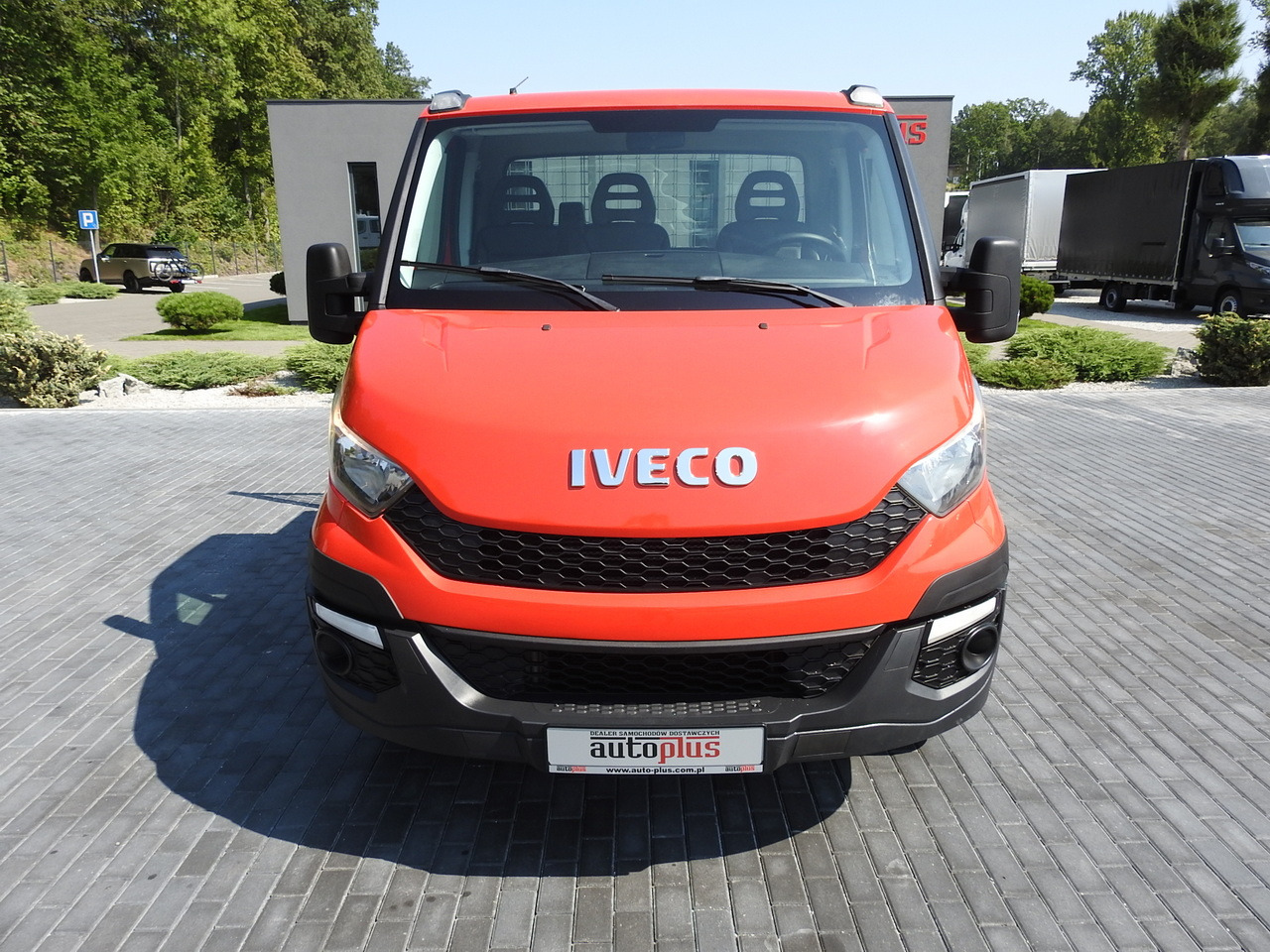 IVECO DAILY 35C13 TIPPER CRUISE CONTROL AIR CONDITIONING TWIN WHEELS 130HP - Mali kamion kiper: slika IVECO DAILY 35C13 TIPPER CRUISE CONTROL AIR CONDITIONING TWIN WHEELS 130HP - Mali kamion kiper IVECO DAILY 35C13 TIPPER CRUISE CONTROL AIR CONDITIONING TWIN WHEELS 130HP - Mali kamion kiper: slika IVECO DAILY 35C13 TIPPER CRUISE CONTROL AIR CONDITIONING TWIN WHEELS 130HP - Mali kamion kiper