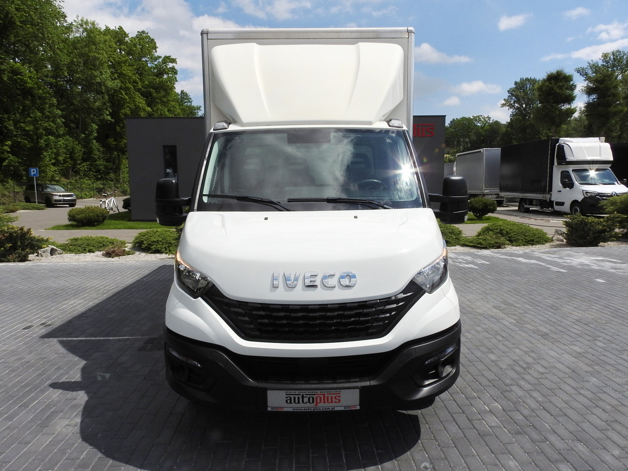 IVECO DAILY 35S14 8 PALLETS CRUISE CONTROL TWIN WHEELS AIR CONDITIONING 140HP - Dostavno vozilo sa zatvorenim sandukom: slika IVECO DAILY 35S14 8 PALLETS CRUISE CONTROL TWIN WHEELS AIR CONDITIONING 140HP - Dostavno vozilo sa zatvorenim sandukom IVECO DAILY 35S14 8 PALLETS CRUISE CONTROL TWIN WHEELS AIR CONDITIONING 140HP - Dostavno vozilo sa zatvorenim sandukom: slika IVECO DAILY 35S14 8 PALLETS CRUISE CONTROL TWIN WHEELS AIR CONDITIONING 140HP - Dostavno vozilo sa zatvorenim sandukom