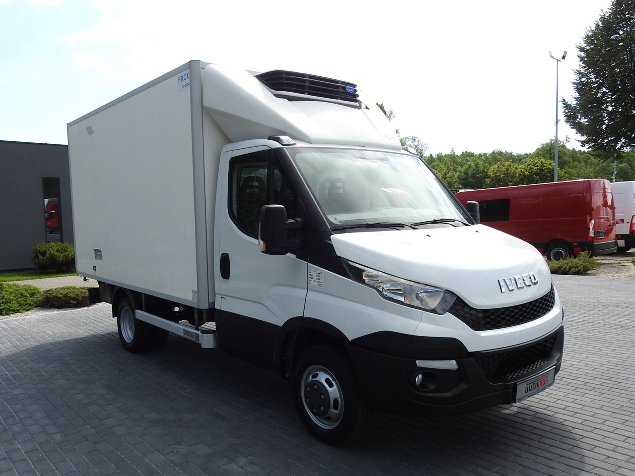 IVECO DAILY 35S15 REGRIGERATOR BOX -12*C 8 PALLETS CRUISE CONTROL TWIN WHEELS AIR CONDITIONING 150HP - Dostavno vozilo hladnjača: slika IVECO DAILY 35S15 REGRIGERATOR BOX -12*C 8 PALLETS CRUISE CONTROL TWIN WHEELS AIR CONDITIONING 150HP - Dostavno vozilo hladnjača IVECO DAILY 35S15 REGRIGERATOR BOX -12*C 8 PALLETS CRUISE CONTROL TWIN WHEELS AIR CONDITIONING 150HP - Dostavno vozilo hladnjača: slika IVECO DAILY 35S15 REGRIGERATOR BOX -12*C 8 PALLETS CRUISE CONTROL TWIN WHEELS AIR CONDITIONING 150HP - Dostavno vozilo hladnjača