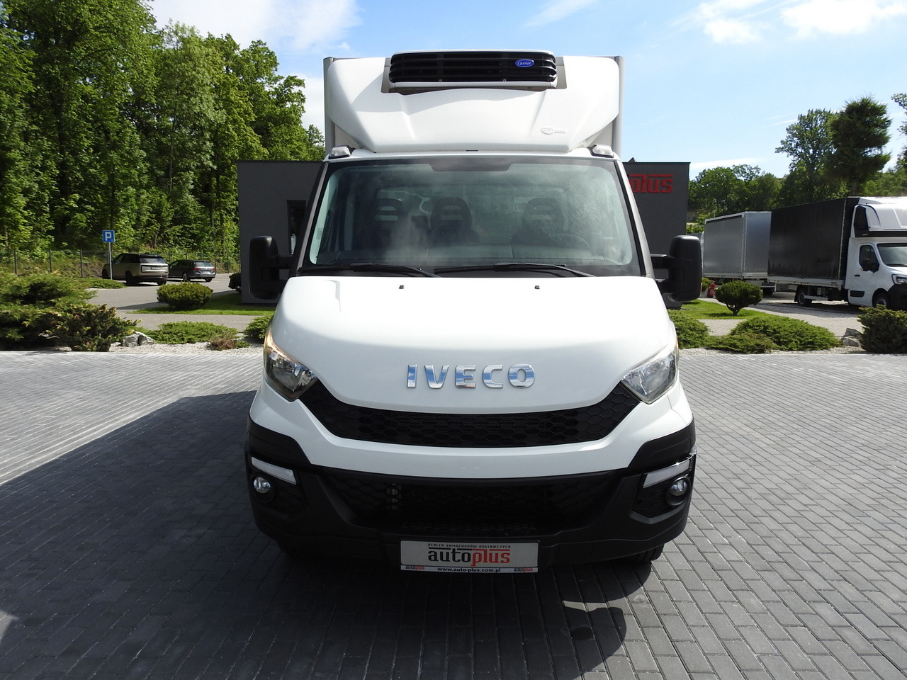 IVECO DAILY 35S15 REGRIGERATOR BOX -12*C 8 PALLETS CRUISE CONTROL TWIN WHEELS AIR CONDITIONING 150HP - Dostavno vozilo hladnjača: slika IVECO DAILY 35S15 REGRIGERATOR BOX -12*C 8 PALLETS CRUISE CONTROL TWIN WHEELS AIR CONDITIONING 150HP - Dostavno vozilo hladnjača IVECO DAILY 35S15 REGRIGERATOR BOX -12*C 8 PALLETS CRUISE CONTROL TWIN WHEELS AIR CONDITIONING 150HP - Dostavno vozilo hladnjača: slika IVECO DAILY 35S15 REGRIGERATOR BOX -12*C 8 PALLETS CRUISE CONTROL TWIN WHEELS AIR CONDITIONING 150HP - Dostavno vozilo hladnjača