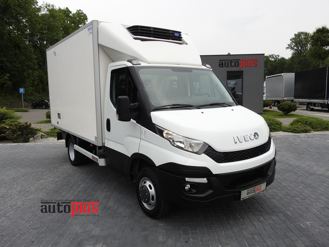 IVECO DAILY 35S15 REGRIGERATOR BOX -12*C 8 PALLETS CRUISE CONTROL TWIN WHEELS AIR CONDITIONING 150HP - Dostavno vozilo hladnjača: slika IVECO DAILY 35S15 REGRIGERATOR BOX -12*C 8 PALLETS CRUISE CONTROL TWIN WHEELS AIR CONDITIONING 150HP - Dostavno vozilo hladnjača IVECO DAILY 35S15 REGRIGERATOR BOX -12*C 8 PALLETS CRUISE CONTROL TWIN WHEELS AIR CONDITIONING 150HP - Dostavno vozilo hladnjača: slika IVECO DAILY 35S15 REGRIGERATOR BOX -12*C 8 PALLETS CRUISE CONTROL TWIN WHEELS AIR CONDITIONING 150HP - Dostavno vozilo hladnjača