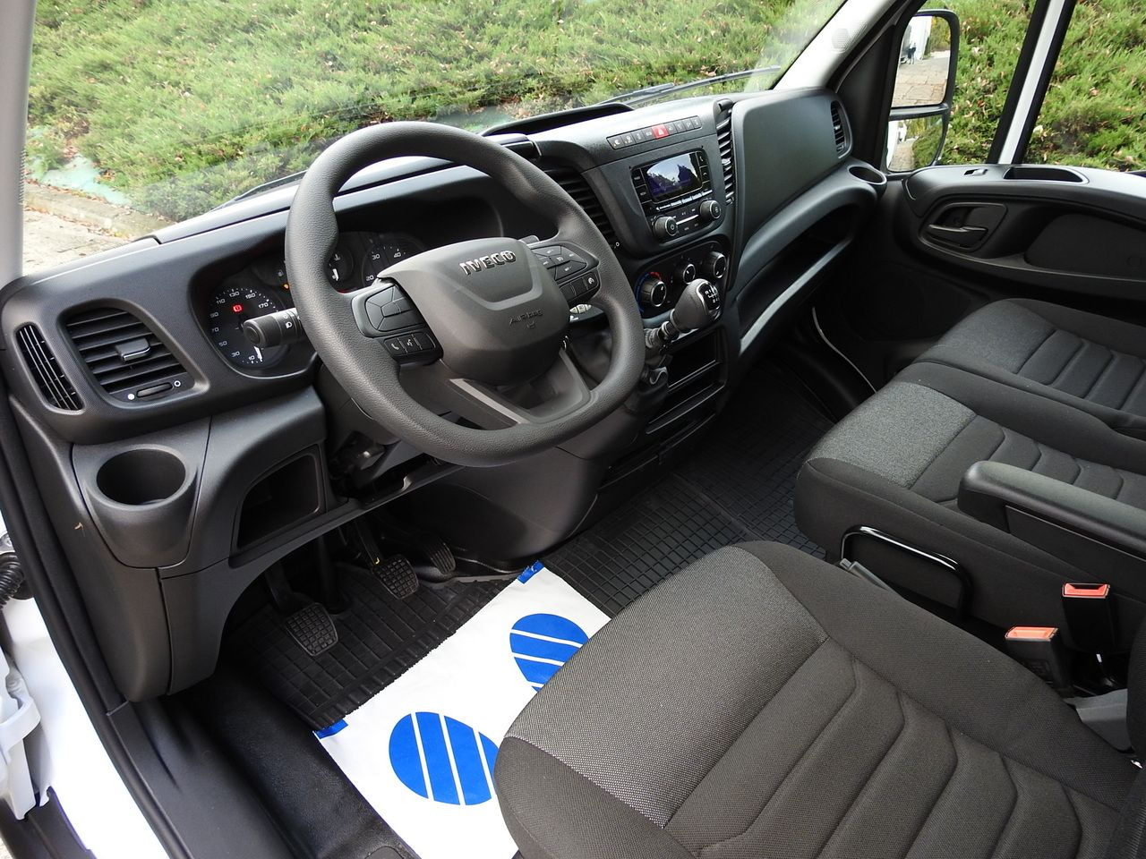 IVECO DAILY 35S16 NEW REGRIGERATOR BOX -10*C 8 PALLETS HEATING FUNCTION POWER SUPPLY 230V CRUISE CONTROL AIR CONDITIONING 160HP - Dostavno vozilo hladnjača: slika IVECO DAILY 35S16 NEW REGRIGERATOR BOX -10*C 8 PALLETS HEATING FUNCTION POWER SUPPLY 230V CRUISE CONTROL AIR CONDITIONING 160HP - Dostavno vozilo hladnjača IVECO DAILY 35S16 NEW REGRIGERATOR BOX -10*C 8 PALLETS HEATING FUNCTION POWER SUPPLY 230V CRUISE CONTROL AIR CONDITIONING 160HP - Dostavno vozilo hladnjača: slika IVECO DAILY 35S16 NEW REGRIGERATOR BOX -10*C 8 PALLETS HEATING FUNCTION POWER SUPPLY 230V CRUISE CONTROL AIR CONDITIONING 160HP - Dostavno vozilo hladnjača