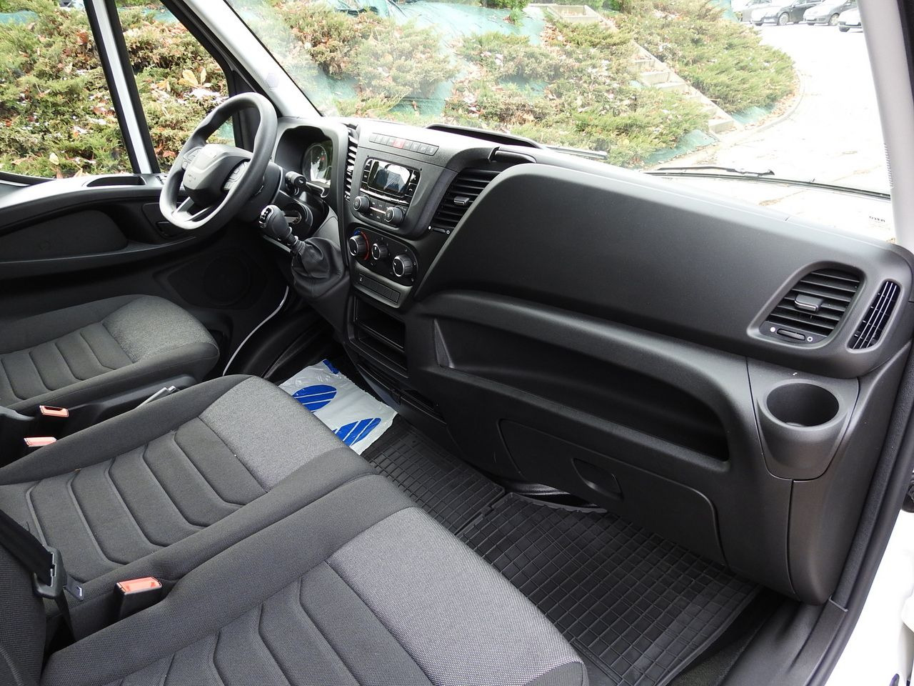 Zakup IVECO DAILY 35S16 NEW TARPAULIN LIFT 8 PALLETS CRUISE CONTROL AIR CONDITIONING  160HP IVECO DAILY 35S16 NEW TARPAULIN LIFT 8 PALLETS CRUISE CONTROL AIR CONDITIONING  160HP: slika Zakup IVECO DAILY 35S16 NEW TARPAULIN LIFT 8 PALLETS CRUISE CONTROL AIR CONDITIONING  160HP IVECO DAILY 35S16 NEW TARPAULIN LIFT 8 PALLETS CRUISE CONTROL AIR CONDITIONING  160HP