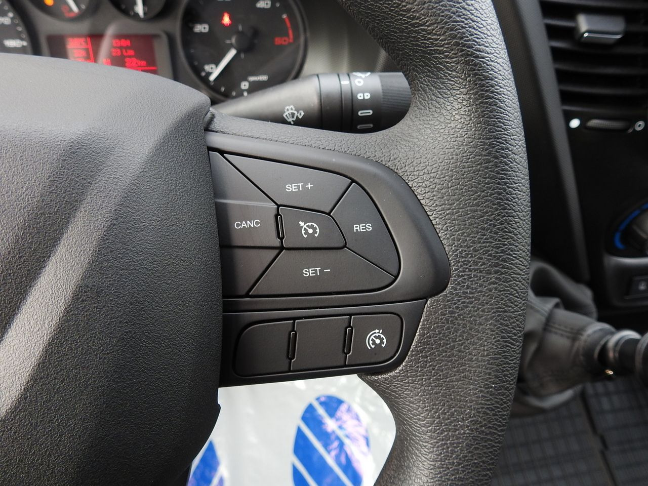 Novi Dostavno vozilo s ceradom IVECO DAILY 35S16 NEW TARPAULIN LIFT 8 PALLETS CRUISE CONTROL AIR CONDITIONING 160HP: slika Novi Dostavno vozilo s ceradom IVECO DAILY 35S16 NEW TARPAULIN LIFT 8 PALLETS CRUISE CONTROL AIR CONDITIONING 160HP Novi Dostavno vozilo s ceradom IVECO DAILY 35S16 NEW TARPAULIN LIFT 8 PALLETS CRUISE CONTROL AIR CONDITIONING 160HP: slika Novi Dostavno vozilo s ceradom IVECO DAILY 35S16 NEW TARPAULIN LIFT 8 PALLETS CRUISE CONTROL AIR CONDITIONING 160HP