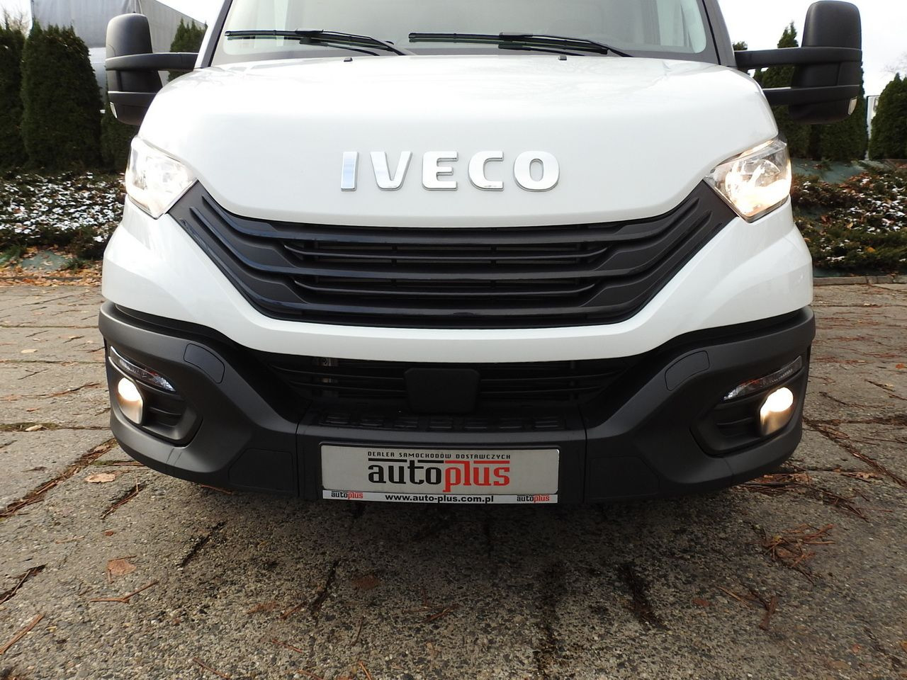 Zakup IVECO DAILY 35S16 NEW TARPAULIN LIFT 8 PALLETS CRUISE CONTROL AIR CONDITIONING  160HP IVECO DAILY 35S16 NEW TARPAULIN LIFT 8 PALLETS CRUISE CONTROL AIR CONDITIONING  160HP: slika Zakup IVECO DAILY 35S16 NEW TARPAULIN LIFT 8 PALLETS CRUISE CONTROL AIR CONDITIONING  160HP IVECO DAILY 35S16 NEW TARPAULIN LIFT 8 PALLETS CRUISE CONTROL AIR CONDITIONING  160HP