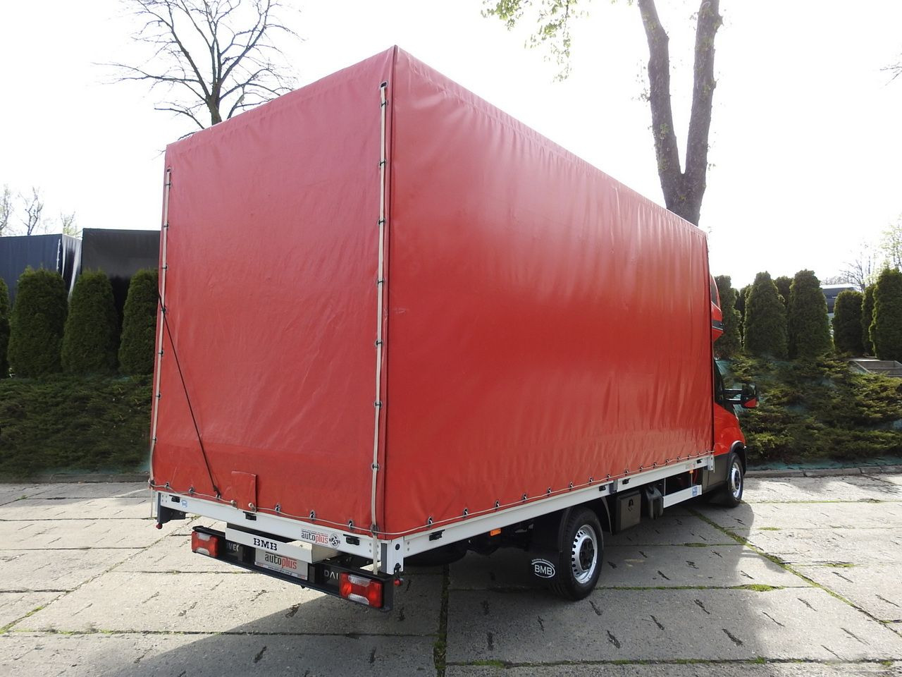 IVECO DAILY 35S18 TARPAULIN 10 PALLETS WEBASTO CRUISE CONTROL LED LIGHTS AIR CONDITIONING 180HP - Dostavno vozilo s ceradom: slika IVECO DAILY 35S18 TARPAULIN 10 PALLETS WEBASTO CRUISE CONTROL LED LIGHTS AIR CONDITIONING 180HP - Dostavno vozilo s ceradom IVECO DAILY 35S18 TARPAULIN 10 PALLETS WEBASTO CRUISE CONTROL LED LIGHTS AIR CONDITIONING 180HP - Dostavno vozilo s ceradom: slika IVECO DAILY 35S18 TARPAULIN 10 PALLETS WEBASTO CRUISE CONTROL LED LIGHTS AIR CONDITIONING 180HP - Dostavno vozilo s ceradom