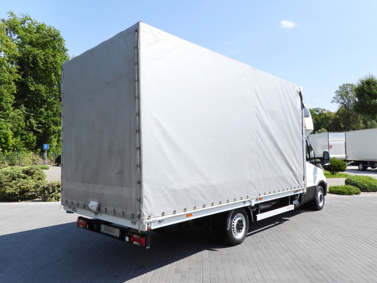 IVECO DAILY 35S18 TARPAULIN 10 PALLETS WEBASTO CRUISE CONTROL LED LIGHTS PNEUMATICS AIR CONDITIONING 180HP - Dostavno vozilo s ceradom: slika IVECO DAILY 35S18 TARPAULIN 10 PALLETS WEBASTO CRUISE CONTROL LED LIGHTS PNEUMATICS AIR CONDITIONING 180HP - Dostavno vozilo s ceradom IVECO DAILY 35S18 TARPAULIN 10 PALLETS WEBASTO CRUISE CONTROL LED LIGHTS PNEUMATICS AIR CONDITIONING 180HP - Dostavno vozilo s ceradom: slika IVECO DAILY 35S18 TARPAULIN 10 PALLETS WEBASTO CRUISE CONTROL LED LIGHTS PNEUMATICS AIR CONDITIONING 180HP - Dostavno vozilo s ceradom