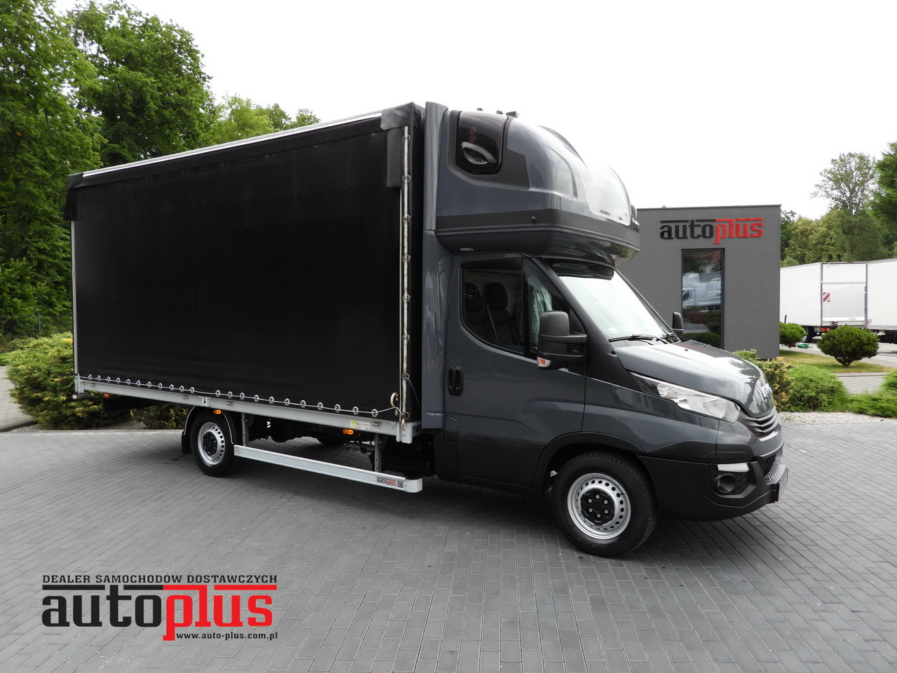 IVECO DAILY 35S18 TARPAULIN 10 PALLETS WEBASTO CRUISE CONTROL PNEUMATICS AUTOMATIC TRANSMISSION HI-MATIC AIR CONDITIONING 180HP - Dostavno vozilo s ceradom: slika IVECO DAILY 35S18 TARPAULIN 10 PALLETS WEBASTO CRUISE CONTROL PNEUMATICS AUTOMATIC TRANSMISSION HI-MATIC AIR CONDITIONING 180HP - Dostavno vozilo s ceradom IVECO DAILY 35S18 TARPAULIN 10 PALLETS WEBASTO CRUISE CONTROL PNEUMATICS AUTOMATIC TRANSMISSION HI-MATIC AIR CONDITIONING 180HP - Dostavno vozilo s ceradom: slika IVECO DAILY 35S18 TARPAULIN 10 PALLETS WEBASTO CRUISE CONTROL PNEUMATICS AUTOMATIC TRANSMISSION HI-MATIC AIR CONDITIONING 180HP - Dostavno vozilo s ceradom