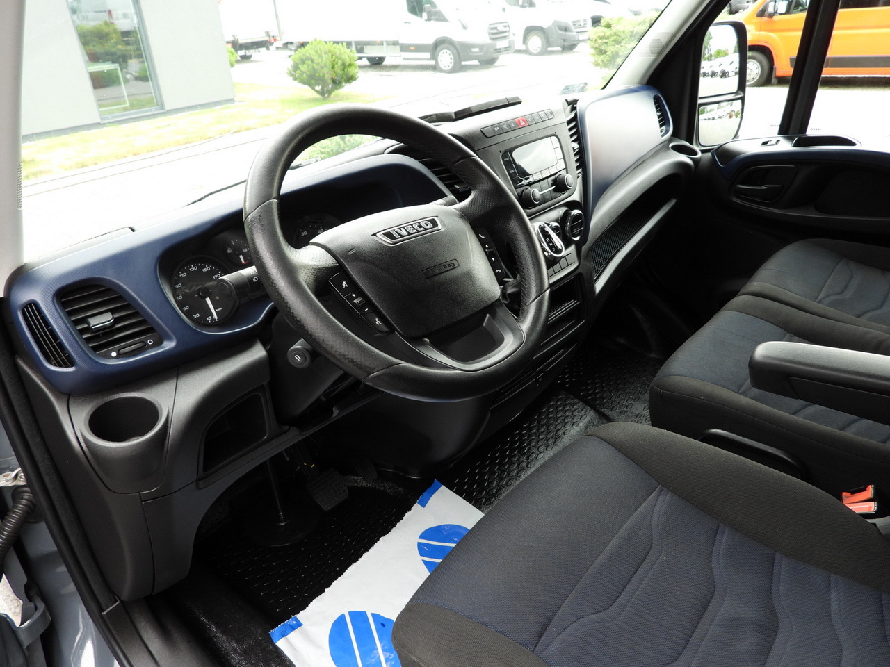 IVECO DAILY 35S18 TARPAULIN 10 PALLETS WEBASTO CRUISE CONTROL PNEUMATICS AUTOMATIC TRANSMISSION HI-MATIC AIR CONDITIONING 180HP - Dostavno vozilo s ceradom: slika IVECO DAILY 35S18 TARPAULIN 10 PALLETS WEBASTO CRUISE CONTROL PNEUMATICS AUTOMATIC TRANSMISSION HI-MATIC AIR CONDITIONING 180HP - Dostavno vozilo s ceradom IVECO DAILY 35S18 TARPAULIN 10 PALLETS WEBASTO CRUISE CONTROL PNEUMATICS AUTOMATIC TRANSMISSION HI-MATIC AIR CONDITIONING 180HP - Dostavno vozilo s ceradom: slika IVECO DAILY 35S18 TARPAULIN 10 PALLETS WEBASTO CRUISE CONTROL PNEUMATICS AUTOMATIC TRANSMISSION HI-MATIC AIR CONDITIONING 180HP - Dostavno vozilo s ceradom