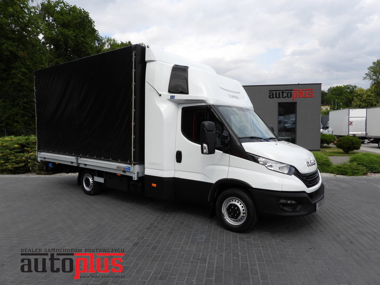 IVECO DAILY 35S18 TARPAULIN LIFT 10 PALLETS WEBASTO CRUISE CONTROL PNEUMATICS AIR CONDITIONING 180HP - Dostavno vozilo s ceradom: slika IVECO DAILY 35S18 TARPAULIN LIFT 10 PALLETS WEBASTO CRUISE CONTROL PNEUMATICS AIR CONDITIONING 180HP - Dostavno vozilo s ceradom IVECO DAILY 35S18 TARPAULIN LIFT 10 PALLETS WEBASTO CRUISE CONTROL PNEUMATICS AIR CONDITIONING 180HP - Dostavno vozilo s ceradom: slika IVECO DAILY 35S18 TARPAULIN LIFT 10 PALLETS WEBASTO CRUISE CONTROL PNEUMATICS AIR CONDITIONING 180HP - Dostavno vozilo s ceradom