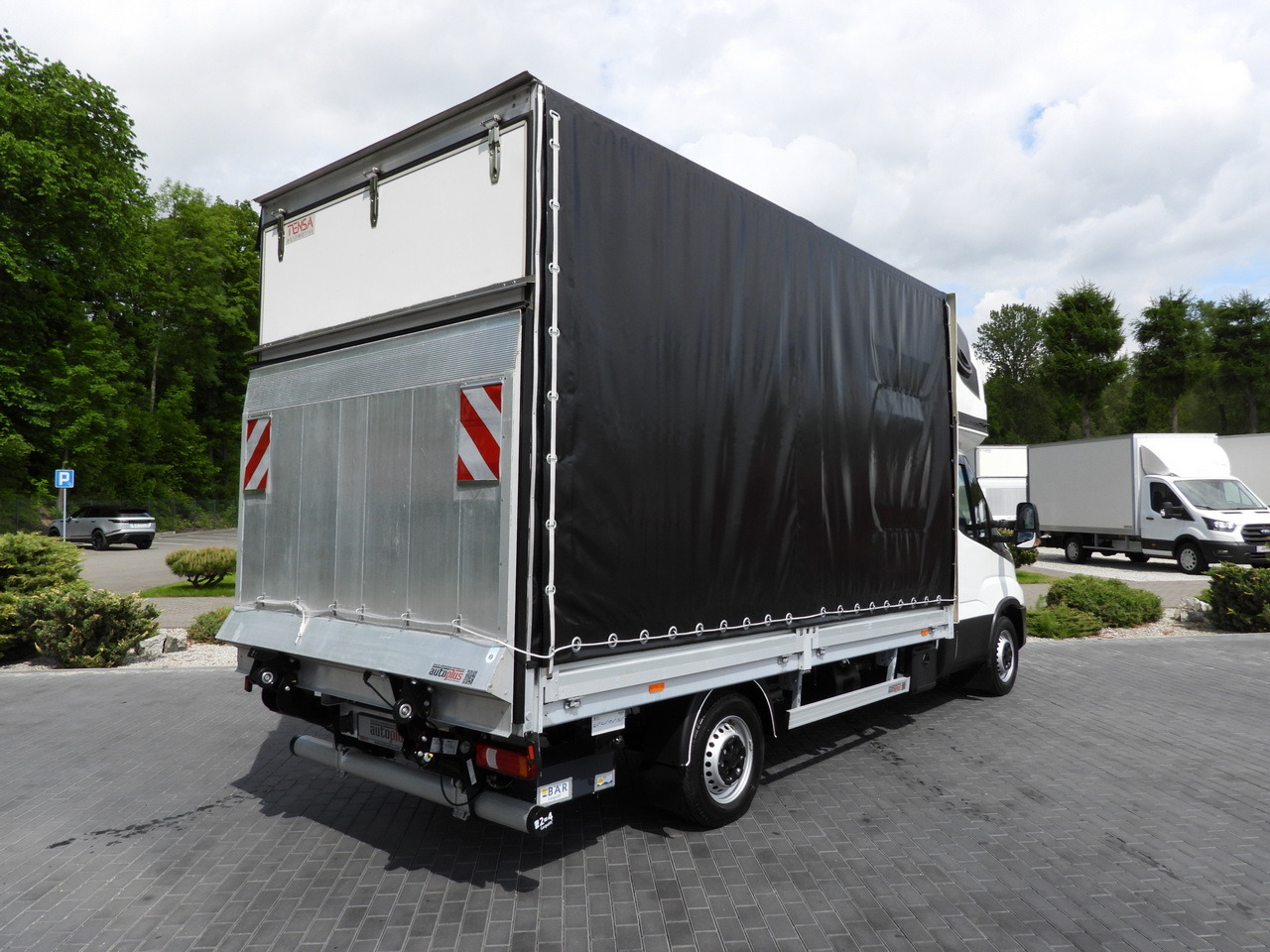 IVECO DAILY 35S18 TARPAULIN LIFT 8 PALLETS WEBASTO CRUISE CONTROL AIR CONDITIONING 180HP - Dostavno vozilo s ceradom: slika IVECO DAILY 35S18 TARPAULIN LIFT 8 PALLETS WEBASTO CRUISE CONTROL AIR CONDITIONING 180HP - Dostavno vozilo s ceradom IVECO DAILY 35S18 TARPAULIN LIFT 8 PALLETS WEBASTO CRUISE CONTROL AIR CONDITIONING 180HP - Dostavno vozilo s ceradom: slika IVECO DAILY 35S18 TARPAULIN LIFT 8 PALLETS WEBASTO CRUISE CONTROL AIR CONDITIONING 180HP - Dostavno vozilo s ceradom
