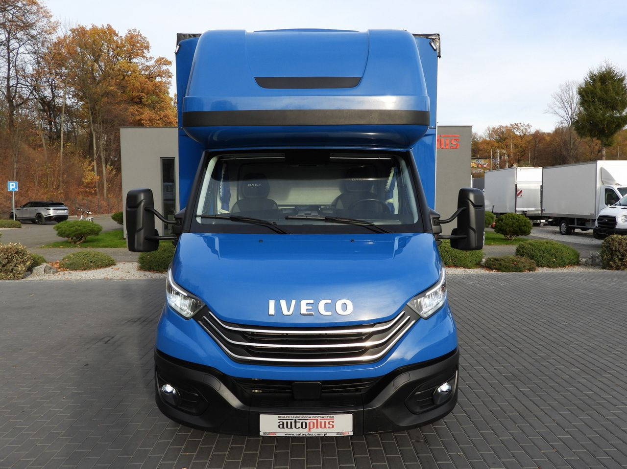 IVECO DAILY 35S21 TARPAULIN 10 PALLETS WEBASTO CRUISE CONTROL NAVIGATION LED LIGHTS AUTOMATIC TRANSMISSION HI-MATIC AIR CONDITIONING 210HP - Dostavno vozilo s ceradom: slika IVECO DAILY 35S21 TARPAULIN 10 PALLETS WEBASTO CRUISE CONTROL NAVIGATION LED LIGHTS AUTOMATIC TRANSMISSION HI-MATIC AIR CONDITIONING 210HP - Dostavno vozilo s ceradom IVECO DAILY 35S21 TARPAULIN 10 PALLETS WEBASTO CRUISE CONTROL NAVIGATION LED LIGHTS AUTOMATIC TRANSMISSION HI-MATIC AIR CONDITIONING 210HP - Dostavno vozilo s ceradom: slika IVECO DAILY 35S21 TARPAULIN 10 PALLETS WEBASTO CRUISE CONTROL NAVIGATION LED LIGHTS AUTOMATIC TRANSMISSION HI-MATIC AIR CONDITIONING 210HP - Dostavno vozilo s ceradom