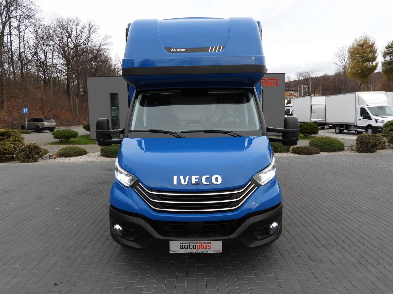 IVECO DAILY 35S21 TARPAULIN 10 PALLETS WEBASTO CRUISE CONTROL NAVIGATION LED LIGHTS AUTOMATIC TRANSMISSION HI-MATIC AIR CONDITIONING 210HP - Dostavno vozilo s ceradom: slika IVECO DAILY 35S21 TARPAULIN 10 PALLETS WEBASTO CRUISE CONTROL NAVIGATION LED LIGHTS AUTOMATIC TRANSMISSION HI-MATIC AIR CONDITIONING 210HP - Dostavno vozilo s ceradom IVECO DAILY 35S21 TARPAULIN 10 PALLETS WEBASTO CRUISE CONTROL NAVIGATION LED LIGHTS AUTOMATIC TRANSMISSION HI-MATIC AIR CONDITIONING 210HP - Dostavno vozilo s ceradom: slika IVECO DAILY 35S21 TARPAULIN 10 PALLETS WEBASTO CRUISE CONTROL NAVIGATION LED LIGHTS AUTOMATIC TRANSMISSION HI-MATIC AIR CONDITIONING 210HP - Dostavno vozilo s ceradom