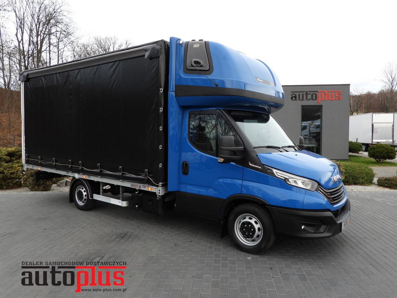 IVECO DAILY 35S21 TARPAULIN 10 PALLETS WEBASTO CRUISE CONTROL NAVIGATION LED LIGHTS AUTOMATIC TRANSMISSION HI-MATIC AIR CONDITIONING 210HP - Dostavno vozilo s ceradom: slika IVECO DAILY 35S21 TARPAULIN 10 PALLETS WEBASTO CRUISE CONTROL NAVIGATION LED LIGHTS AUTOMATIC TRANSMISSION HI-MATIC AIR CONDITIONING 210HP - Dostavno vozilo s ceradom IVECO DAILY 35S21 TARPAULIN 10 PALLETS WEBASTO CRUISE CONTROL NAVIGATION LED LIGHTS AUTOMATIC TRANSMISSION HI-MATIC AIR CONDITIONING 210HP - Dostavno vozilo s ceradom: slika IVECO DAILY 35S21 TARPAULIN 10 PALLETS WEBASTO CRUISE CONTROL NAVIGATION LED LIGHTS AUTOMATIC TRANSMISSION HI-MATIC AIR CONDITIONING 210HP - Dostavno vozilo s ceradom