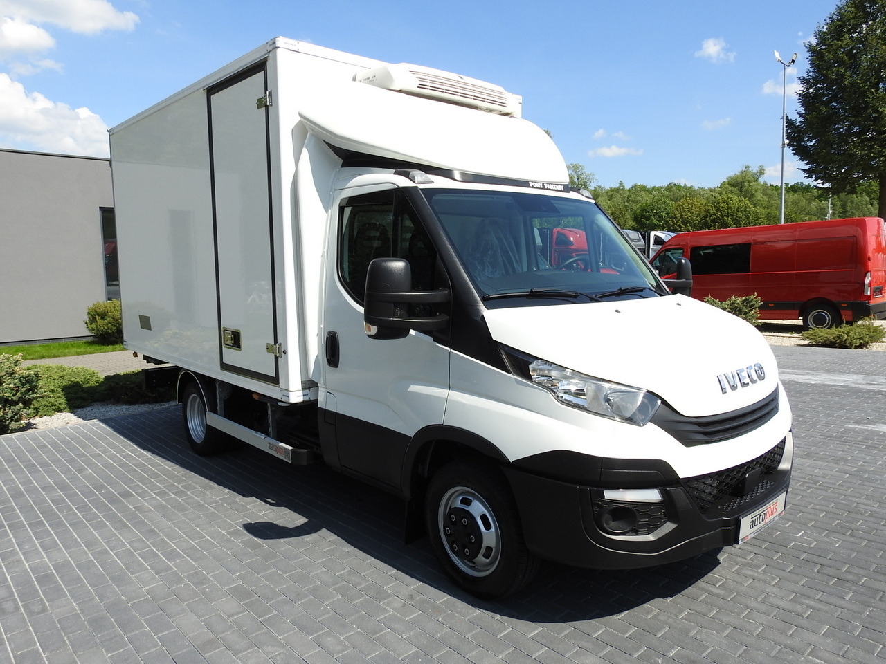 IVECO DAILY 50C15 REGRIGERATOR BOX -5*C POWER SUPPLY 230V AIR CONDITIONING TWIN WHEELS 150HP - Dostavno vozilo hladnjača: slika IVECO DAILY 50C15 REGRIGERATOR BOX -5*C POWER SUPPLY 230V AIR CONDITIONING TWIN WHEELS 150HP - Dostavno vozilo hladnjača IVECO DAILY 50C15 REGRIGERATOR BOX -5*C POWER SUPPLY 230V AIR CONDITIONING TWIN WHEELS 150HP - Dostavno vozilo hladnjača: slika IVECO DAILY 50C15 REGRIGERATOR BOX -5*C POWER SUPPLY 230V AIR CONDITIONING TWIN WHEELS 150HP - Dostavno vozilo hladnjača