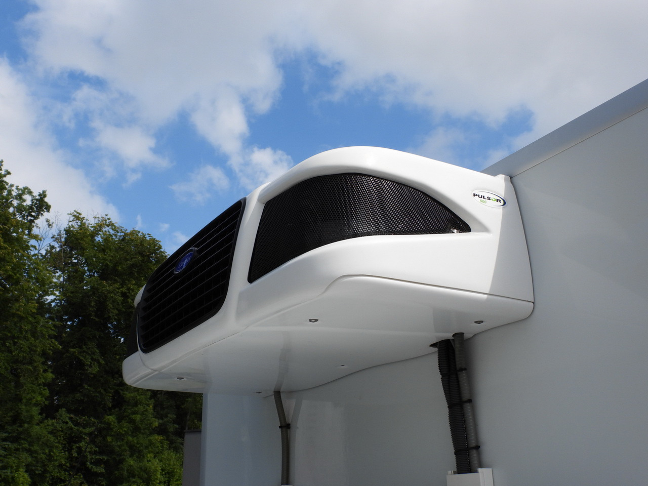 Kamion hladnjača IVECO DAILY 70C17 REFRIGERATOR 1*C LIFT 10 PALLETS POWER SUPPLY 230V CRUISE CONTROL AIR CONDITIONING PNEUMATICS AUTOMATIC TRANSMISSION HI-MATIC TWIN WHEELS 170HP: slika Kamion hladnjača IVECO DAILY 70C17 REFRIGERATOR 1*C LIFT 10 PALLETS POWER SUPPLY 230V CRUISE CONTROL AIR CONDITIONING PNEUMATICS AUTOMATIC TRANSMISSION HI-MATIC TWIN WHEELS 170HP Kamion hladnjača IVECO DAILY 70C17 REFRIGERATOR 1*C LIFT 10 PALLETS POWER SUPPLY 230V CRUISE CONTROL AIR CONDITIONING PNEUMATICS AUTOMATIC TRANSMISSION HI-MATIC TWIN WHEELS 170HP: slika Kamion hladnjača IVECO DAILY 70C17 REFRIGERATOR 1*C LIFT 10 PALLETS POWER SUPPLY 230V CRUISE CONTROL AIR CONDITIONING PNEUMATICS AUTOMATIC TRANSMISSION HI-MATIC TWIN WHEELS 170HP