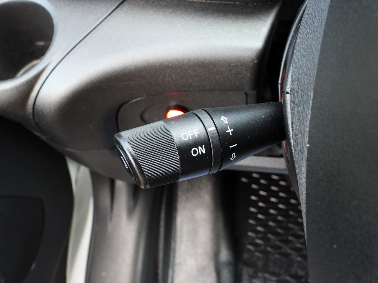 Kamion hladnjača IVECO DAILY 70C17 REFRIGERATOR 1*C LIFT 10 PALLETS POWER SUPPLY 230V CRUISE CONTROL AIR CONDITIONING PNEUMATICS AUTOMATIC TRANSMISSION HI-MATIC TWIN WHEELS 170HP: slika Kamion hladnjača IVECO DAILY 70C17 REFRIGERATOR 1*C LIFT 10 PALLETS POWER SUPPLY 230V CRUISE CONTROL AIR CONDITIONING PNEUMATICS AUTOMATIC TRANSMISSION HI-MATIC TWIN WHEELS 170HP Kamion hladnjača IVECO DAILY 70C17 REFRIGERATOR 1*C LIFT 10 PALLETS POWER SUPPLY 230V CRUISE CONTROL AIR CONDITIONING PNEUMATICS AUTOMATIC TRANSMISSION HI-MATIC TWIN WHEELS 170HP: slika Kamion hladnjača IVECO DAILY 70C17 REFRIGERATOR 1*C LIFT 10 PALLETS POWER SUPPLY 230V CRUISE CONTROL AIR CONDITIONING PNEUMATICS AUTOMATIC TRANSMISSION HI-MATIC TWIN WHEELS 170HP