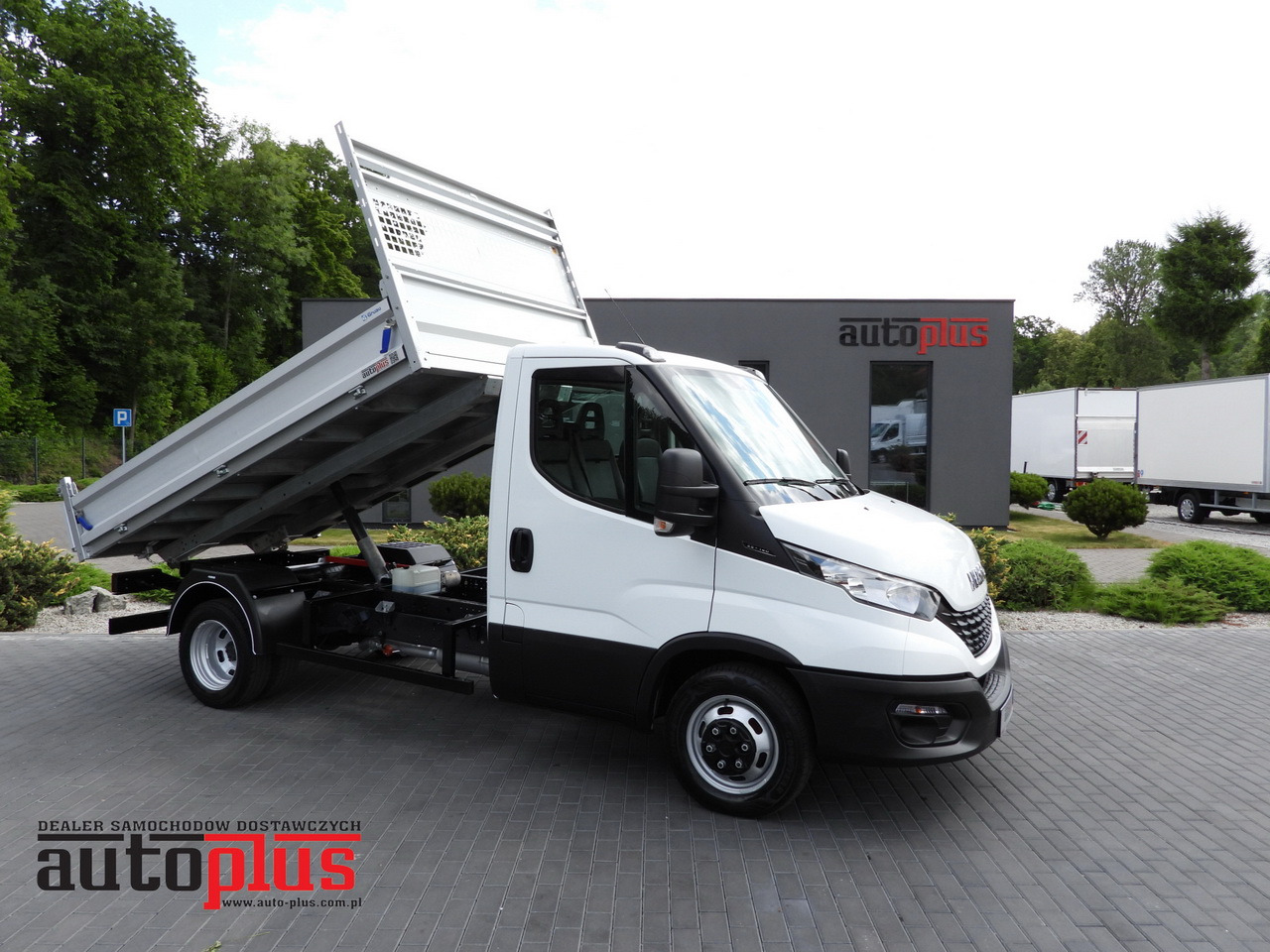 IVECO DAILY CRUISE CONTROL TWIN WHEELS AIR CONDITIONING 140HP - Mali kamion kiper: slika IVECO DAILY CRUISE CONTROL TWIN WHEELS AIR CONDITIONING 140HP - Mali kamion kiper IVECO DAILY CRUISE CONTROL TWIN WHEELS AIR CONDITIONING 140HP - Mali kamion kiper: slika IVECO DAILY CRUISE CONTROL TWIN WHEELS AIR CONDITIONING 140HP - Mali kamion kiper