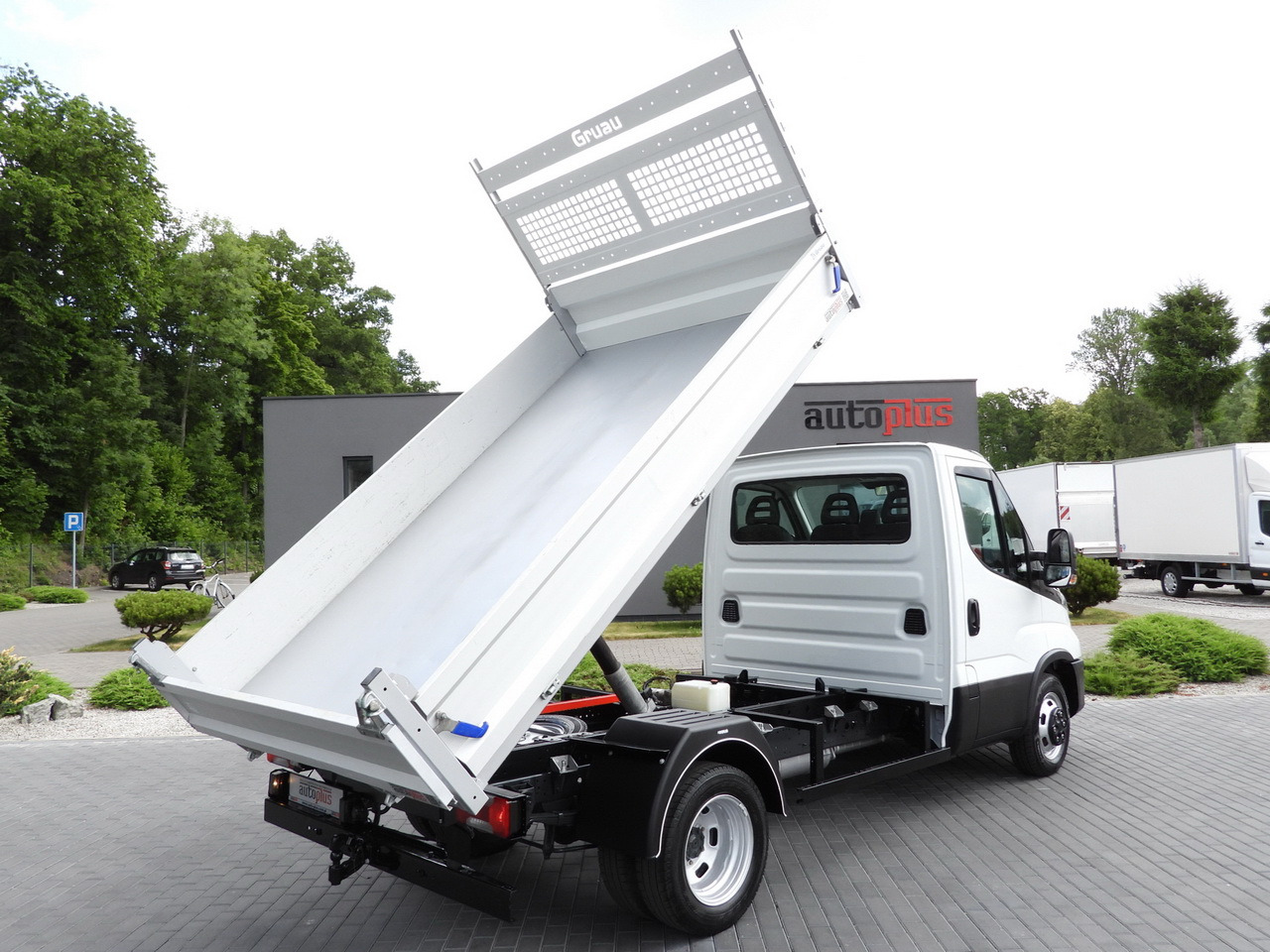 IVECO DAILY CRUISE CONTROL TWIN WHEELS AIR CONDITIONING 140HP - Mali kamion kiper: slika IVECO DAILY CRUISE CONTROL TWIN WHEELS AIR CONDITIONING 140HP - Mali kamion kiper IVECO DAILY CRUISE CONTROL TWIN WHEELS AIR CONDITIONING 140HP - Mali kamion kiper: slika IVECO DAILY CRUISE CONTROL TWIN WHEELS AIR CONDITIONING 140HP - Mali kamion kiper