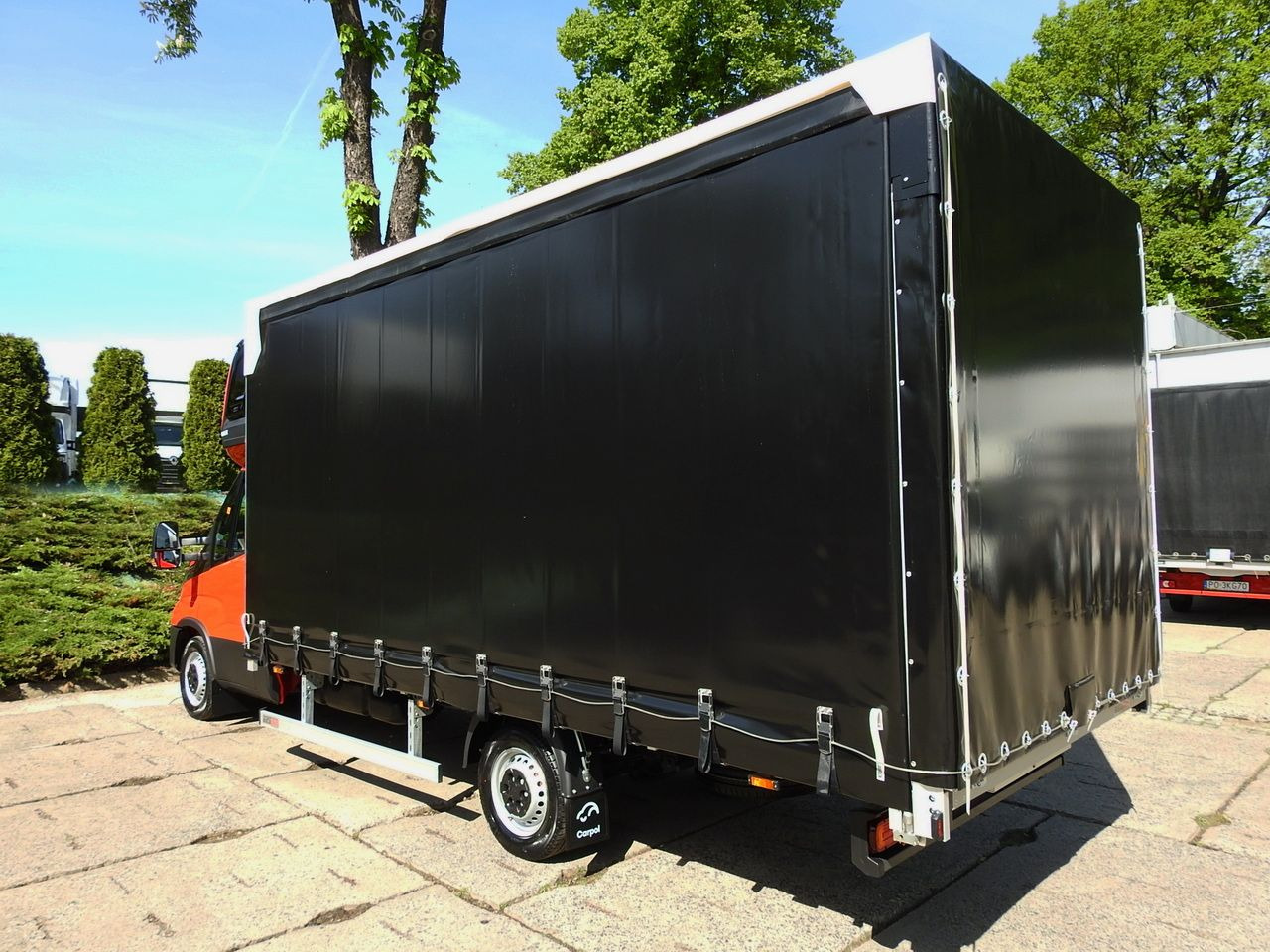 Novi Dostavno vozilo s ceradom IVECO DAILY NEW TARPAULIN 10 PALLETS WEBASTO CRUISE CONTROL NAVIGATION AIR CONDITIONING LED LIGHTS  180HP: slika Novi Dostavno vozilo s ceradom IVECO DAILY NEW TARPAULIN 10 PALLETS WEBASTO CRUISE CONTROL NAVIGATION AIR CONDITIONING LED LIGHTS  180HP