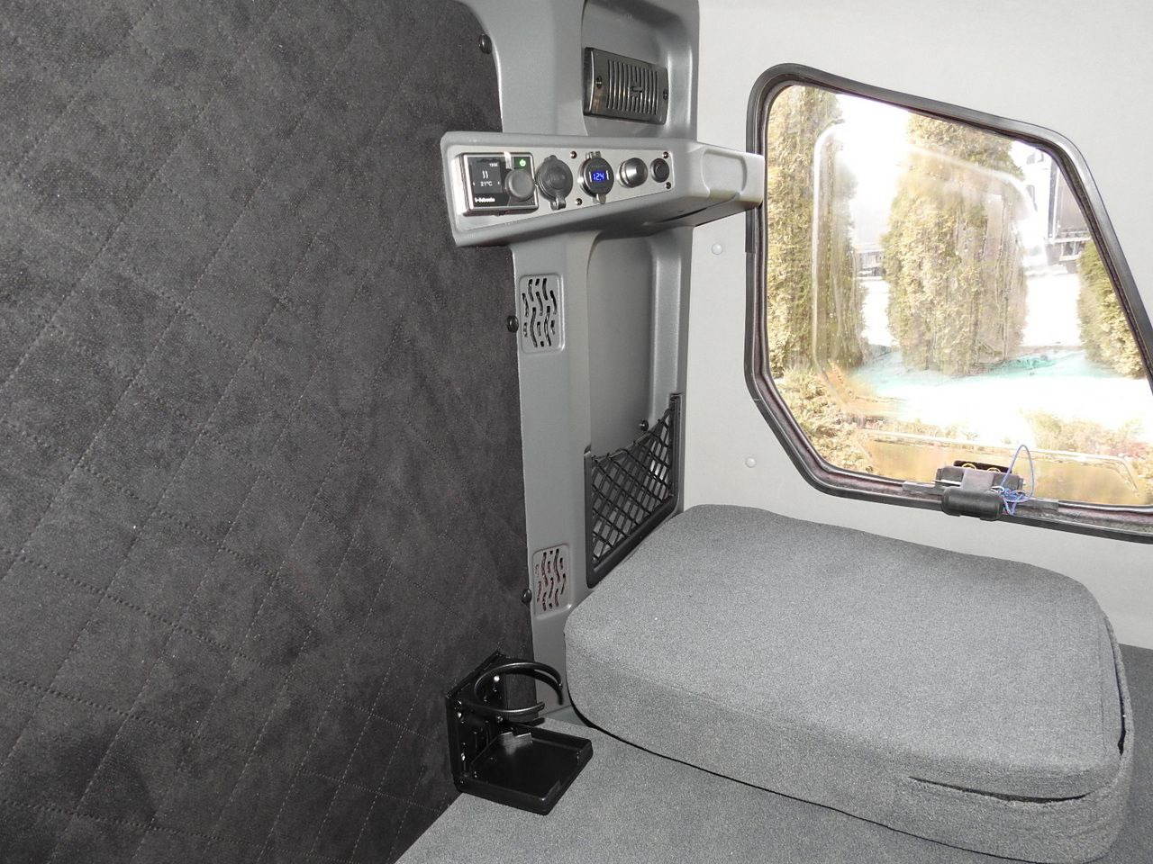 Novi Dostavno vozilo s ceradom IVECO DAILY NEW TARPAULIN 10 PALLETS WEBASTO CRUISE CONTROL NAVIGATION AIR CONDITIONING LED LIGHTS  180HP: slika Novi Dostavno vozilo s ceradom IVECO DAILY NEW TARPAULIN 10 PALLETS WEBASTO CRUISE CONTROL NAVIGATION AIR CONDITIONING LED LIGHTS  180HP