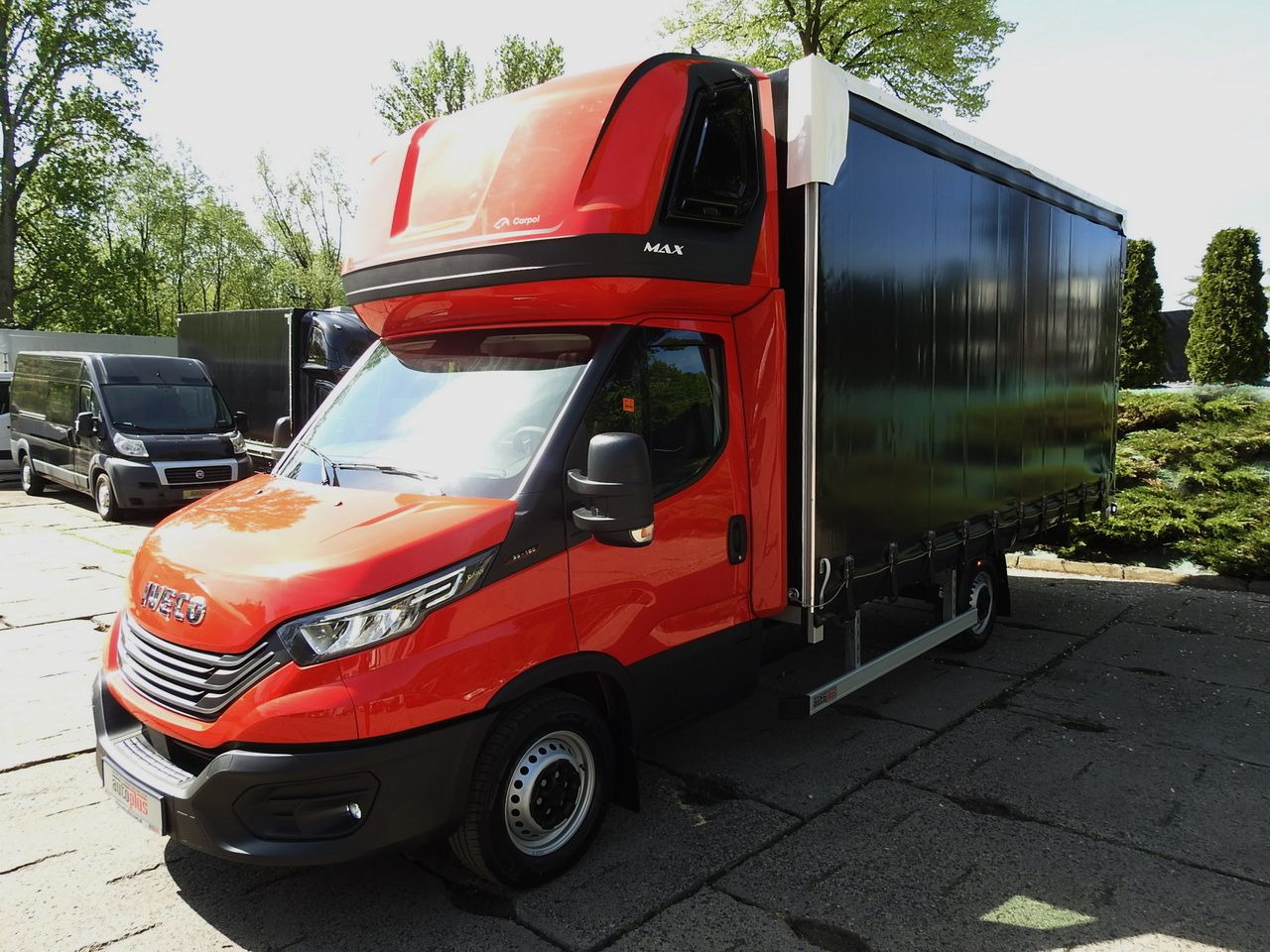 Novi Dostavno vozilo s ceradom IVECO DAILY NEW TARPAULIN 10 PALLETS WEBASTO CRUISE CONTROL NAVIGATION AIR CONDITIONING LED LIGHTS  180HP: slika Novi Dostavno vozilo s ceradom IVECO DAILY NEW TARPAULIN 10 PALLETS WEBASTO CRUISE CONTROL NAVIGATION AIR CONDITIONING LED LIGHTS  180HP