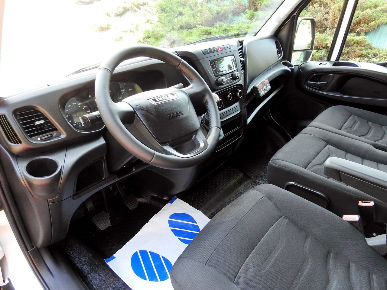 IVECO DAILY - Dostavno vozilo hladnjača: slika IVECO DAILY - Dostavno vozilo hladnjača IVECO DAILY - Dostavno vozilo hladnjača: slika IVECO DAILY - Dostavno vozilo hladnjača