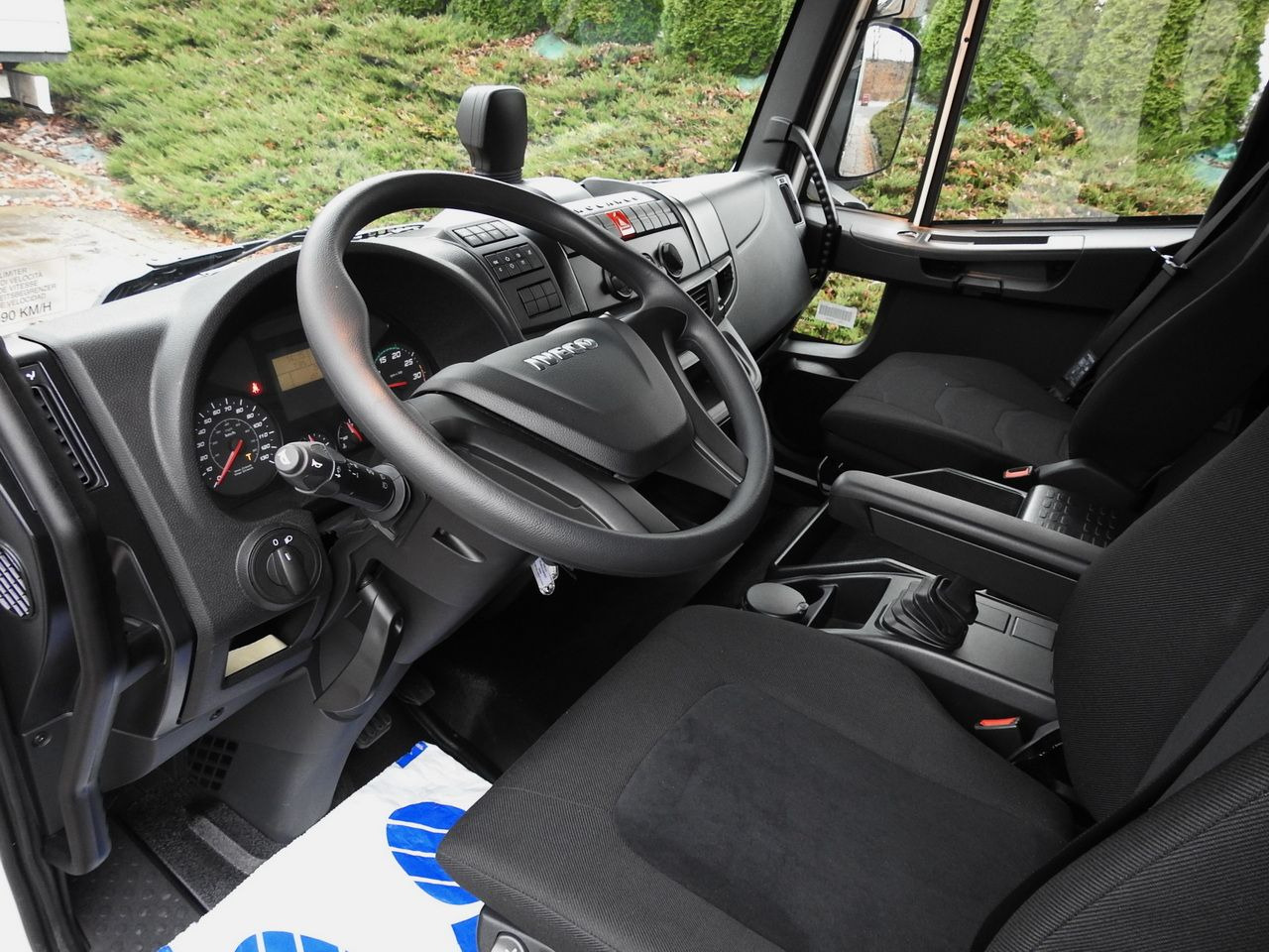 IVECO EUROCARGO 120-250 NEW TARPAULIN LIFT 18 PALLETS WEBASTO CRUISE CONTROL AIR CONDITIONING LED LIGHTS PNEUMATICS AUTOMATIC TRANSMISSION HI-MATIC 250HP - Dostavno vozilo s ceradom: slika IVECO EUROCARGO 120-250 NEW TARPAULIN LIFT 18 PALLETS WEBASTO CRUISE CONTROL AIR CONDITIONING LED LIGHTS PNEUMATICS AUTOMATIC TRANSMISSION HI-MATIC 250HP - Dostavno vozilo s ceradom IVECO EUROCARGO 120-250 NEW TARPAULIN LIFT 18 PALLETS WEBASTO CRUISE CONTROL AIR CONDITIONING LED LIGHTS PNEUMATICS AUTOMATIC TRANSMISSION HI-MATIC 250HP - Dostavno vozilo s ceradom: slika IVECO EUROCARGO 120-250 NEW TARPAULIN LIFT 18 PALLETS WEBASTO CRUISE CONTROL AIR CONDITIONING LED LIGHTS PNEUMATICS AUTOMATIC TRANSMISSION HI-MATIC 250HP - Dostavno vozilo s ceradom