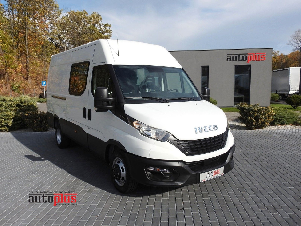 Iveco DAILY 35C14 KASTENWAGEN DOPPELKABINE 7 SITZE - Furgon, Dostavno vozilo s dvostrukom kabinom: slika Iveco DAILY 35C14 KASTENWAGEN DOPPELKABINE 7 SITZE - Furgon, Dostavno vozilo s dvostrukom kabinom Iveco DAILY 35C14 KASTENWAGEN DOPPELKABINE 7 SITZE - Furgon, Dostavno vozilo s dvostrukom kabinom: slika Iveco DAILY 35C14 KASTENWAGEN DOPPELKABINE 7 SITZE - Furgon, Dostavno vozilo s dvostrukom kabinom