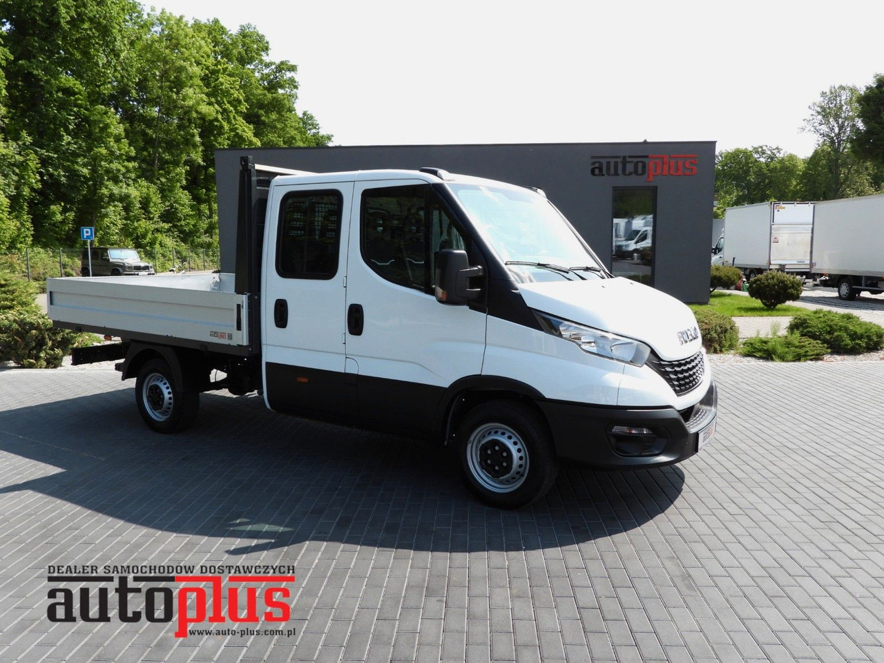 Iveco DAILY 35S12 PRITSCHE DOPPELKABINE DOKA 7 SITZE - Dostavno vozilo s ravnom platformom, Dostavno vozilo s dvostrukom kabinom: slika Iveco DAILY 35S12 PRITSCHE DOPPELKABINE DOKA 7 SITZE - Dostavno vozilo s ravnom platformom, Dostavno vozilo s dvostrukom kabinom Iveco DAILY 35S12 PRITSCHE DOPPELKABINE DOKA 7 SITZE - Dostavno vozilo s ravnom platformom, Dostavno vozilo s dvostrukom kabinom: slika Iveco DAILY 35S12 PRITSCHE DOPPELKABINE DOKA 7 SITZE - Dostavno vozilo s ravnom platformom, Dostavno vozilo s dvostrukom kabinom