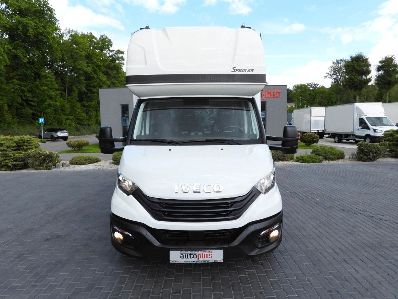 Iveco DAILY 35S18 PRITSCHE PLANE AUFZUG 8 PALETTEN - Dostavno vozilo s ceradom: slika Iveco DAILY 35S18 PRITSCHE PLANE AUFZUG 8 PALETTEN - Dostavno vozilo s ceradom Iveco DAILY 35S18 PRITSCHE PLANE AUFZUG 8 PALETTEN - Dostavno vozilo s ceradom: slika Iveco DAILY 35S18 PRITSCHE PLANE AUFZUG 8 PALETTEN - Dostavno vozilo s ceradom
