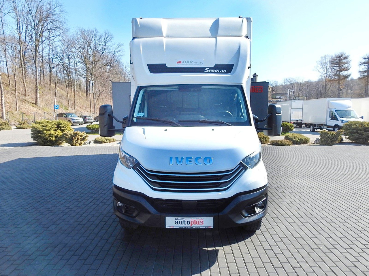 Iveco DAILY 70C18 KOFFER AUFZUG 14 PALETTEN WEBASTO - Dostavno vozilo sa zatvorenim sandukom, Dostavno vozilo s dvostrukom kabinom: slika Iveco DAILY 70C18 KOFFER AUFZUG 14 PALETTEN WEBASTO - Dostavno vozilo sa zatvorenim sandukom, Dostavno vozilo s dvostrukom kabinom Iveco DAILY 70C18 KOFFER AUFZUG 14 PALETTEN WEBASTO - Dostavno vozilo sa zatvorenim sandukom, Dostavno vozilo s dvostrukom kabinom: slika Iveco DAILY 70C18 KOFFER AUFZUG 14 PALETTEN WEBASTO - Dostavno vozilo sa zatvorenim sandukom, Dostavno vozilo s dvostrukom kabinom