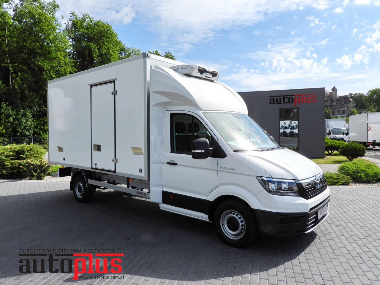 MAN TGE 3.140 REGRIGERATOR BOX -1*C 8 PALLETS HEATING FUNCTION CRUISE CONTROL PNEUMATICS AIR CONDITIONING 140HP - Dostavno vozilo hladnjača: slika MAN TGE 3.140 REGRIGERATOR BOX -1*C 8 PALLETS HEATING FUNCTION CRUISE CONTROL PNEUMATICS AIR CONDITIONING 140HP - Dostavno vozilo hladnjača MAN TGE 3.140 REGRIGERATOR BOX -1*C 8 PALLETS HEATING FUNCTION CRUISE CONTROL PNEUMATICS AIR CONDITIONING 140HP - Dostavno vozilo hladnjača: slika MAN TGE 3.140 REGRIGERATOR BOX -1*C 8 PALLETS HEATING FUNCTION CRUISE CONTROL PNEUMATICS AIR CONDITIONING 140HP - Dostavno vozilo hladnjača