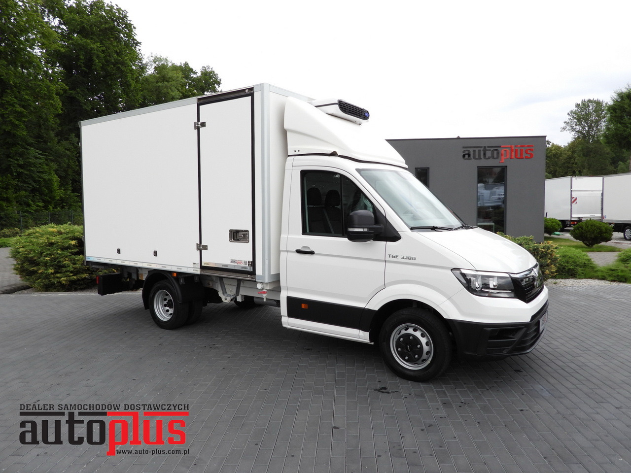 MAN TGE 3.180 REGRIGERATOR BOX 0*C CRUISE CONTROL TWIN WHEELS AIR CONDITIONING 180HP - Dostavno vozilo hladnjača: slika MAN TGE 3.180 REGRIGERATOR BOX 0*C CRUISE CONTROL TWIN WHEELS AIR CONDITIONING 180HP - Dostavno vozilo hladnjača MAN TGE 3.180 REGRIGERATOR BOX 0*C CRUISE CONTROL TWIN WHEELS AIR CONDITIONING 180HP - Dostavno vozilo hladnjača: slika MAN TGE 3.180 REGRIGERATOR BOX 0*C CRUISE CONTROL TWIN WHEELS AIR CONDITIONING 180HP - Dostavno vozilo hladnjača