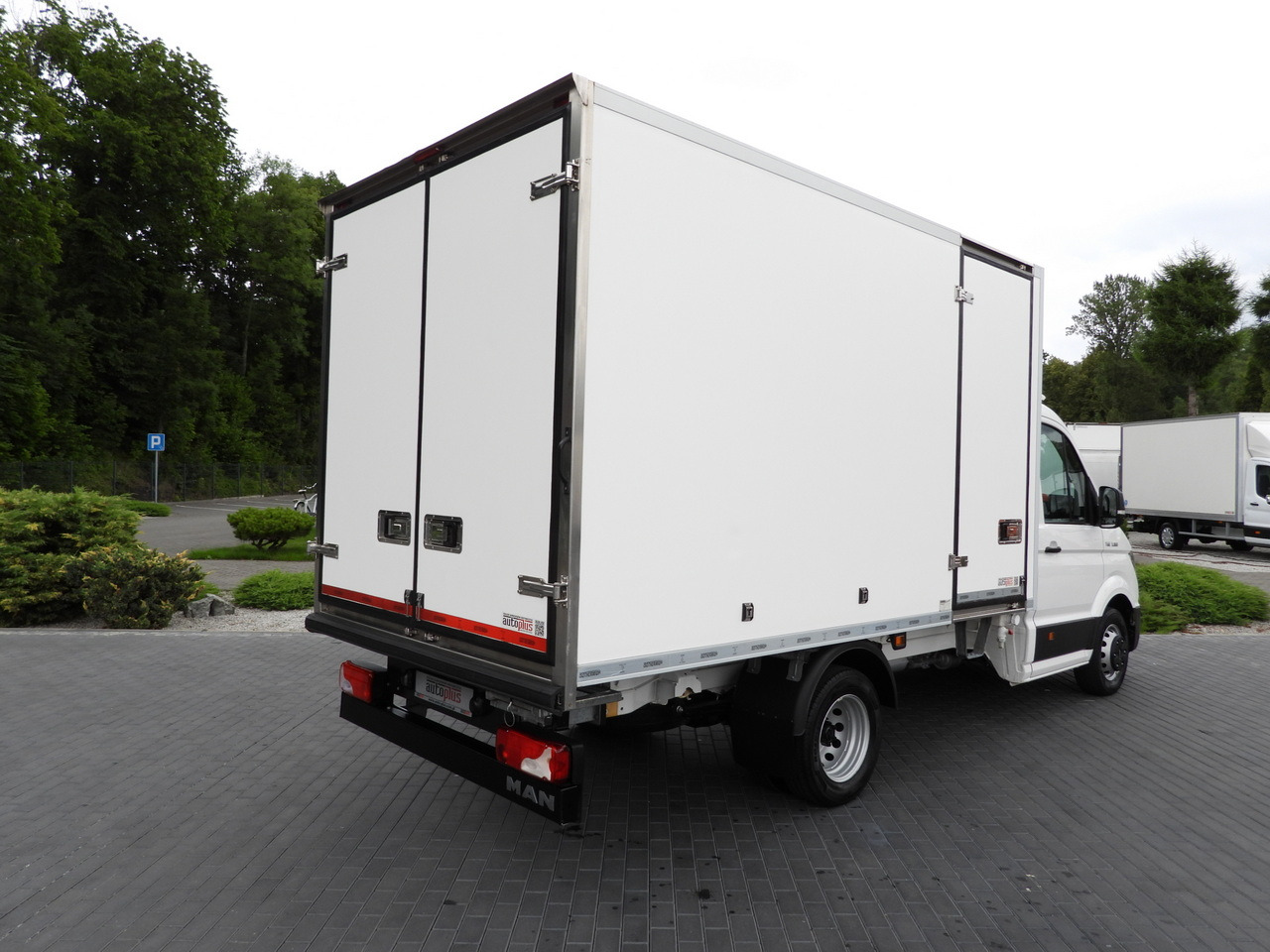 MAN TGE 3.180 REGRIGERATOR BOX 0*C CRUISE CONTROL TWIN WHEELS AIR CONDITIONING 180HP - Dostavno vozilo hladnjača: slika MAN TGE 3.180 REGRIGERATOR BOX 0*C CRUISE CONTROL TWIN WHEELS AIR CONDITIONING 180HP - Dostavno vozilo hladnjača MAN TGE 3.180 REGRIGERATOR BOX 0*C CRUISE CONTROL TWIN WHEELS AIR CONDITIONING 180HP - Dostavno vozilo hladnjača: slika MAN TGE 3.180 REGRIGERATOR BOX 0*C CRUISE CONTROL TWIN WHEELS AIR CONDITIONING 180HP - Dostavno vozilo hladnjača