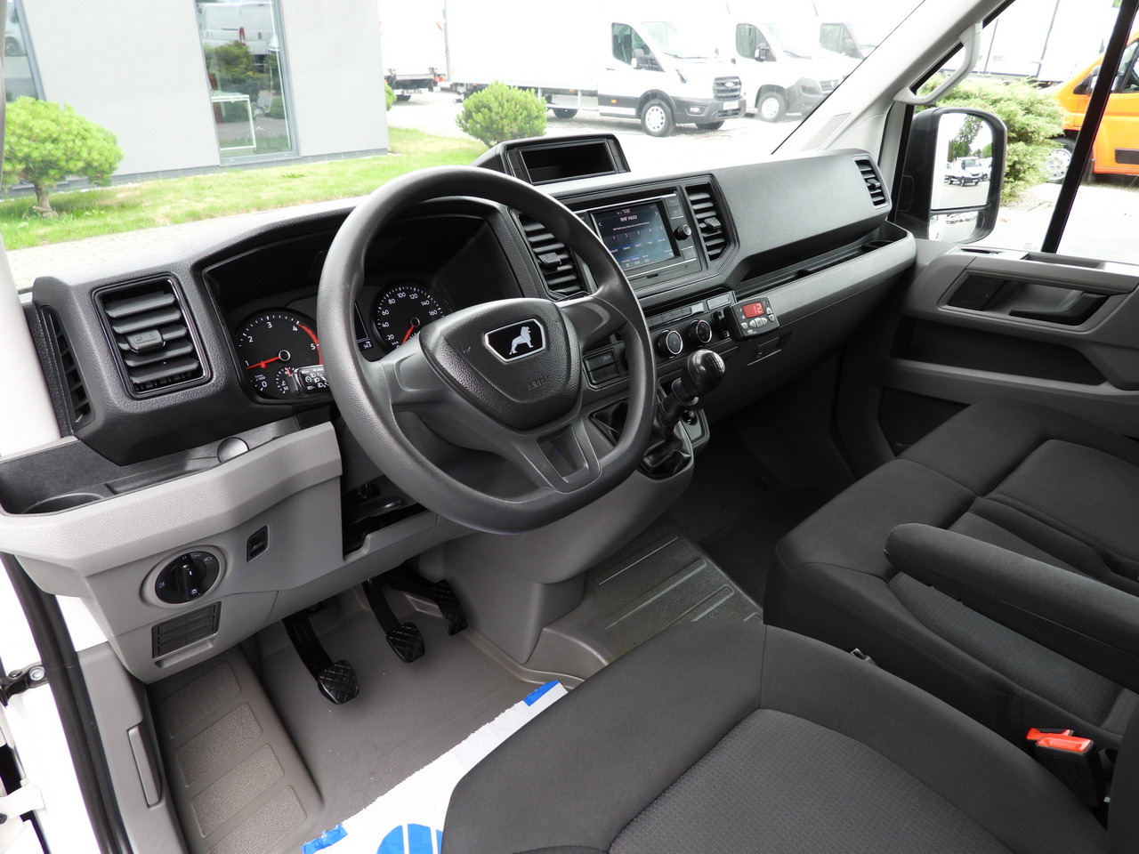 MAN TGE 3.180 REGRIGERATOR BOX 0*C CRUISE CONTROL TWIN WHEELS AIR CONDITIONING 180HP - Dostavno vozilo hladnjača: slika MAN TGE 3.180 REGRIGERATOR BOX 0*C CRUISE CONTROL TWIN WHEELS AIR CONDITIONING 180HP - Dostavno vozilo hladnjača MAN TGE 3.180 REGRIGERATOR BOX 0*C CRUISE CONTROL TWIN WHEELS AIR CONDITIONING 180HP - Dostavno vozilo hladnjača: slika MAN TGE 3.180 REGRIGERATOR BOX 0*C CRUISE CONTROL TWIN WHEELS AIR CONDITIONING 180HP - Dostavno vozilo hladnjača